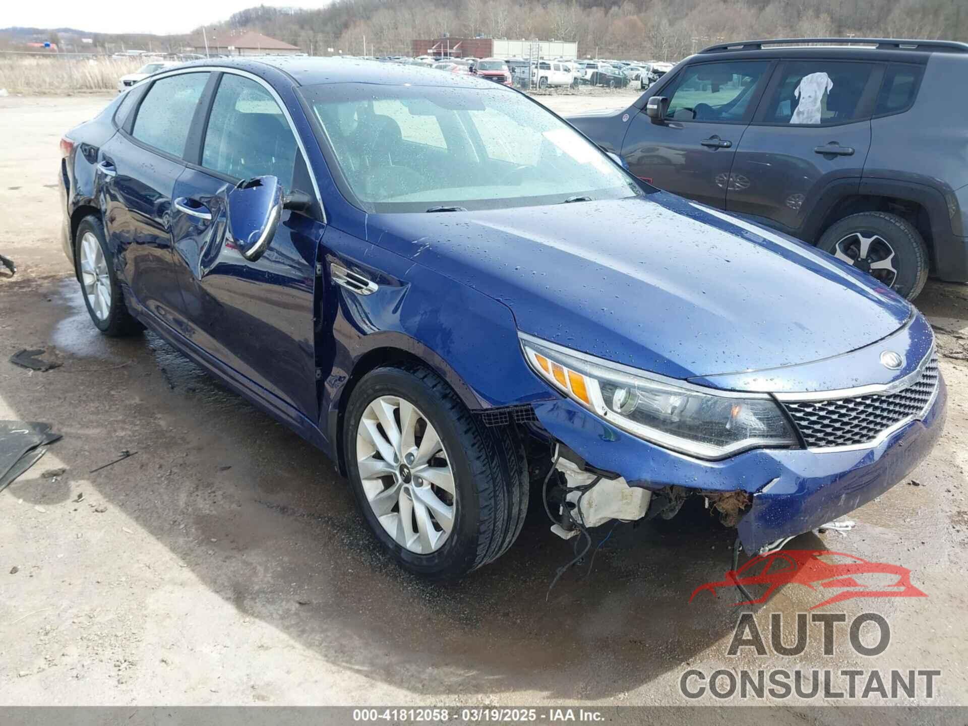 KIA OPTIMA 2018 - 5XXGT4L38JG217136