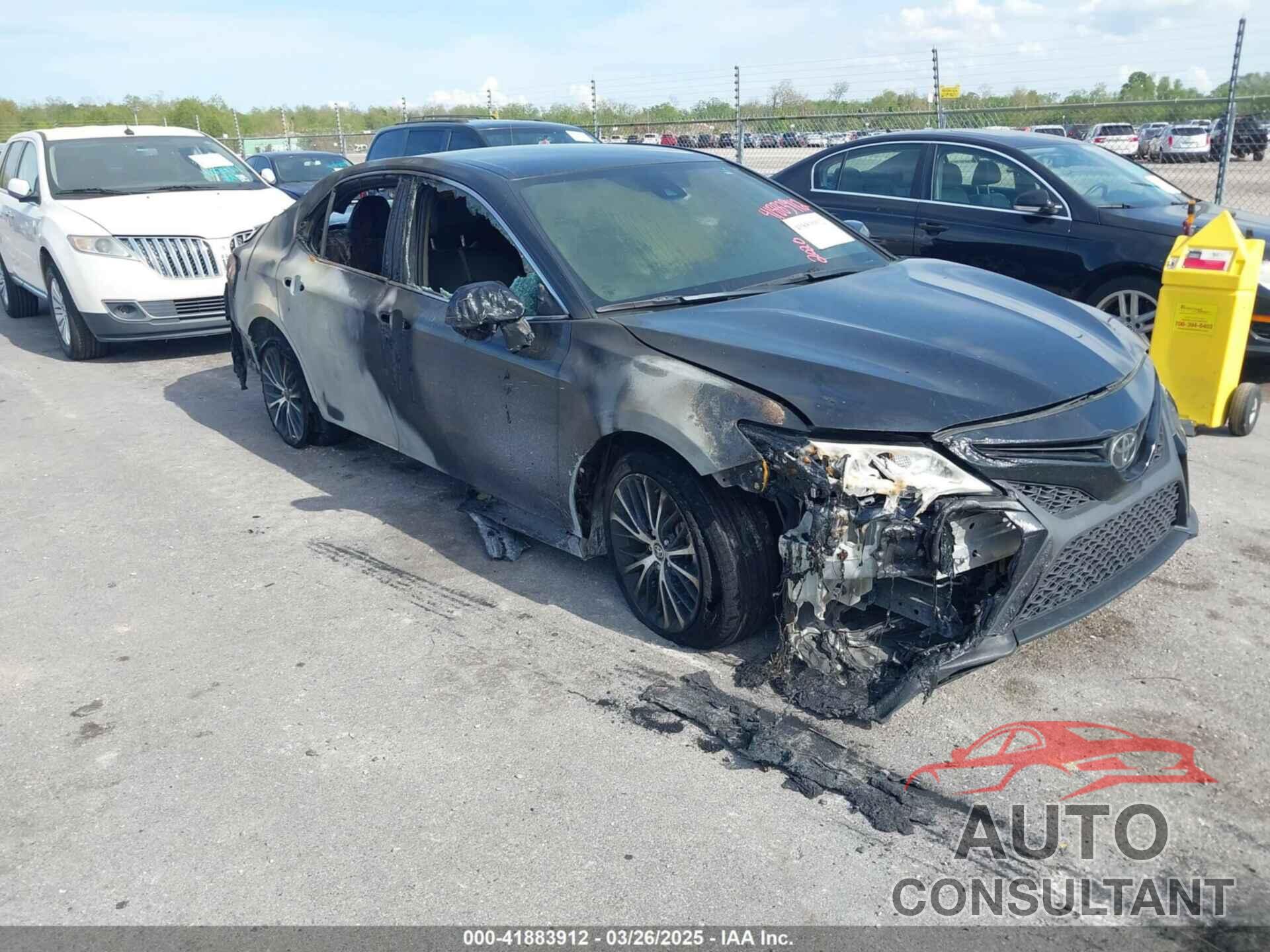 TOYOTA CAMRY 2020 - 4T1G11AK7LU963441