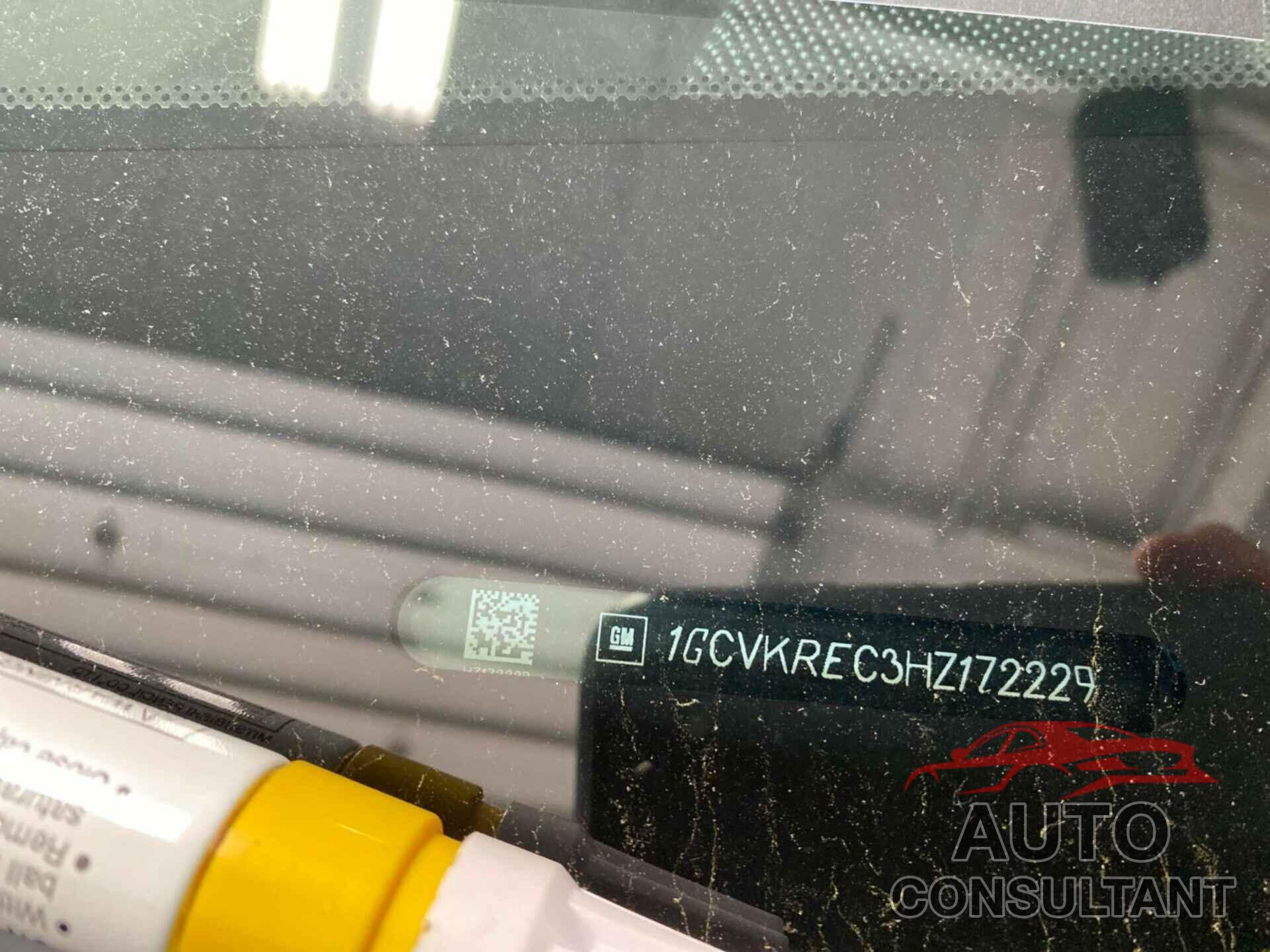 CHEVROLET SILVERADO 1500 2017 - 1GCVKREC3HZ172229