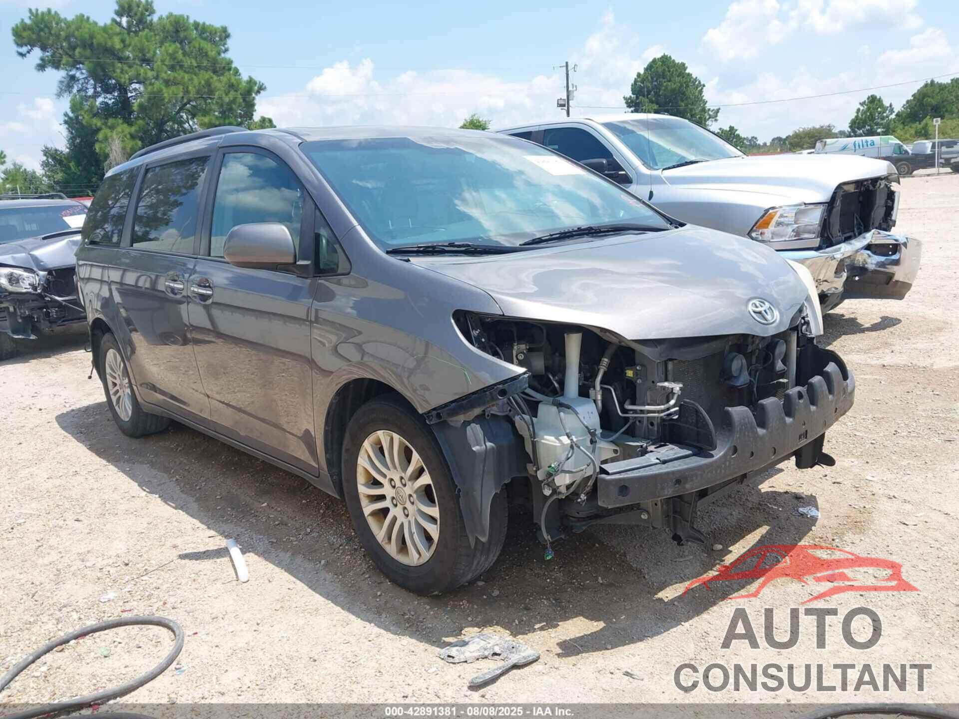 TOYOTA SIENNA 2017 - 5TDYZ3DC1HS796121
