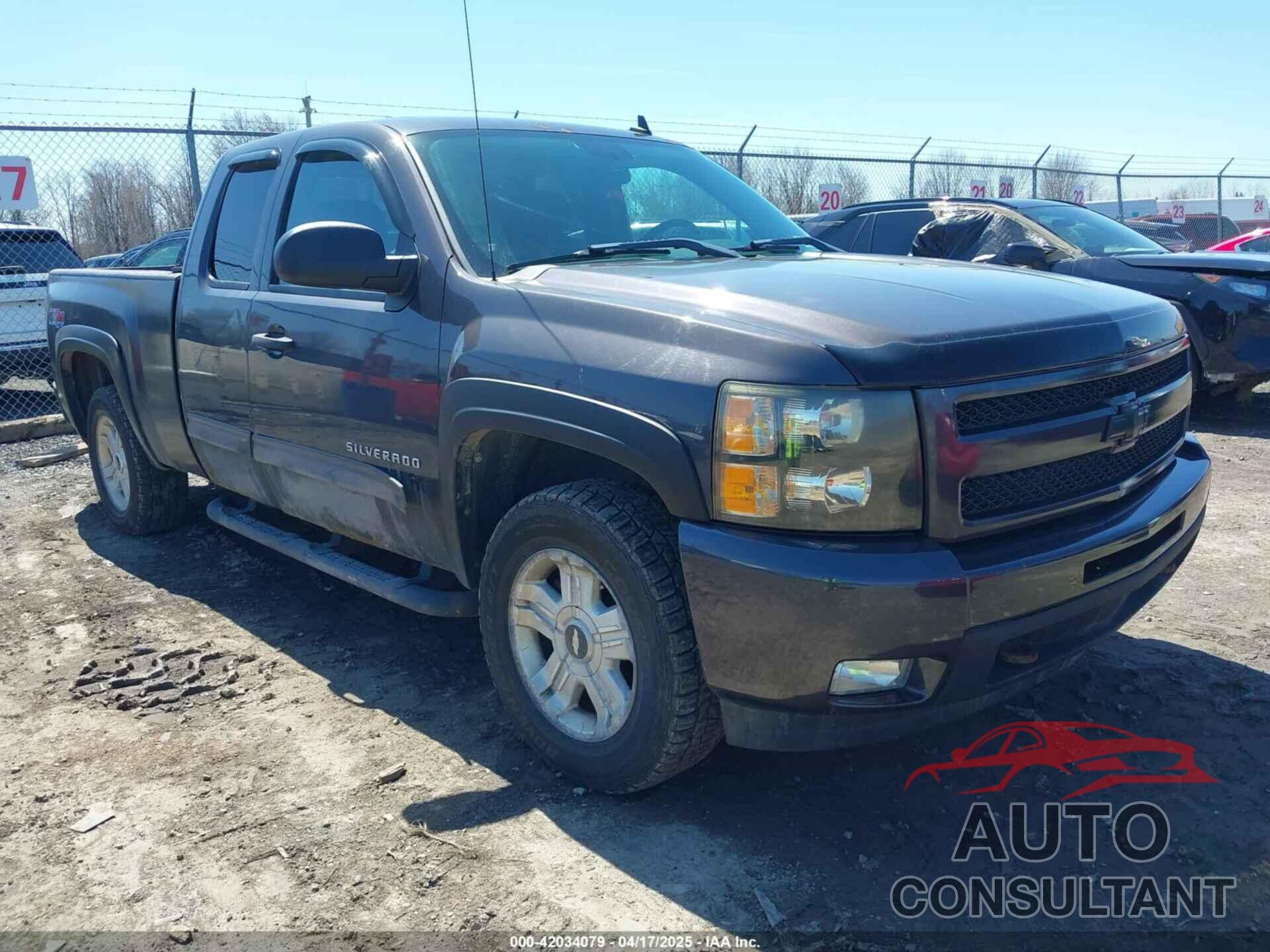 CHEVROLET SILVERADO 1500 2011 - 1GCRKSE35BZ102876