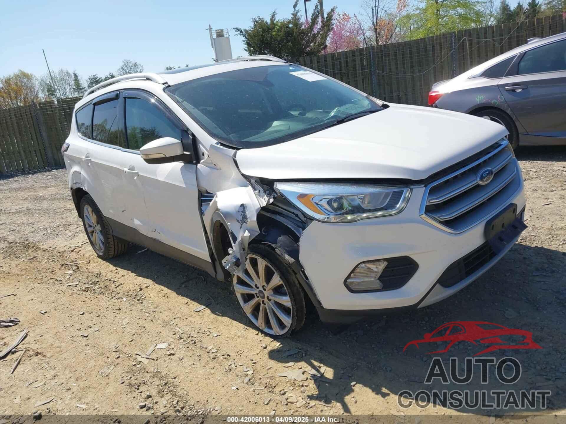 FORD ESCAPE 2017 - 1FMCU9J96HUE21191