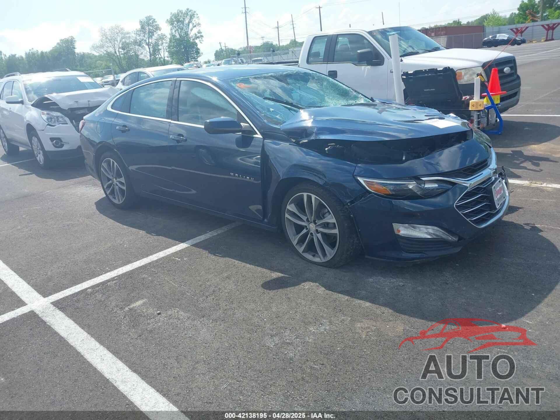 CHEVROLET MALIBU 2022 - 1G1ZD5ST3NF196108