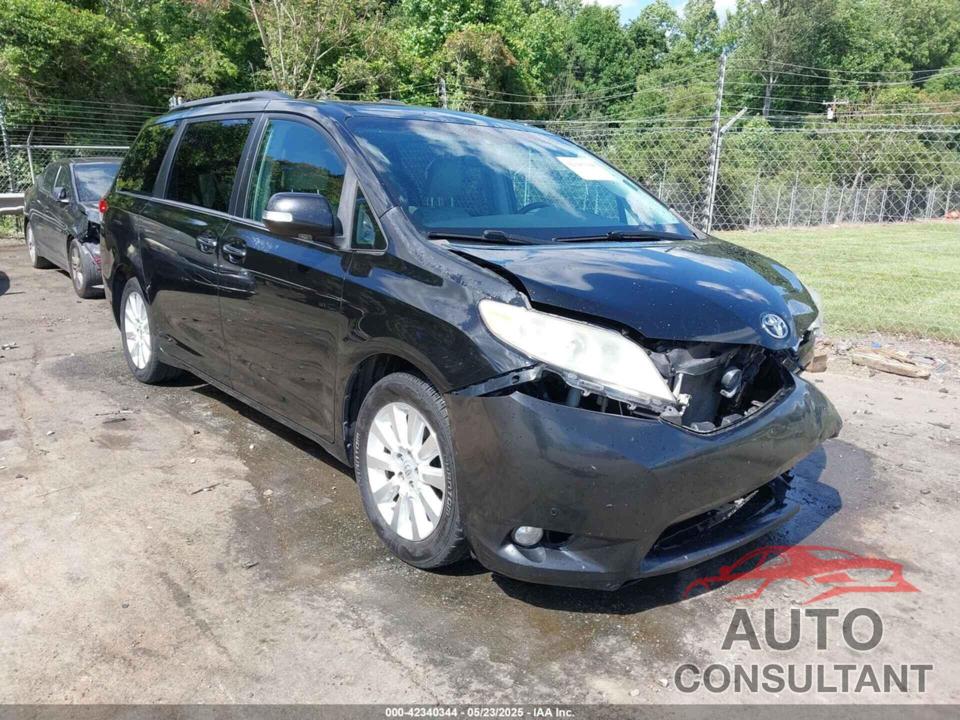 TOYOTA SIENNA 2013 - 5TDDK3DC4DS052185