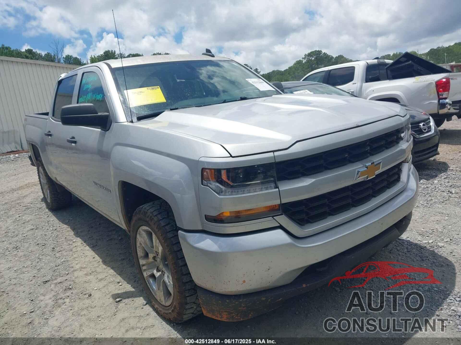 CHEVROLET SILVERADO 1500 2018 - 3GCUKPEC2JG576046