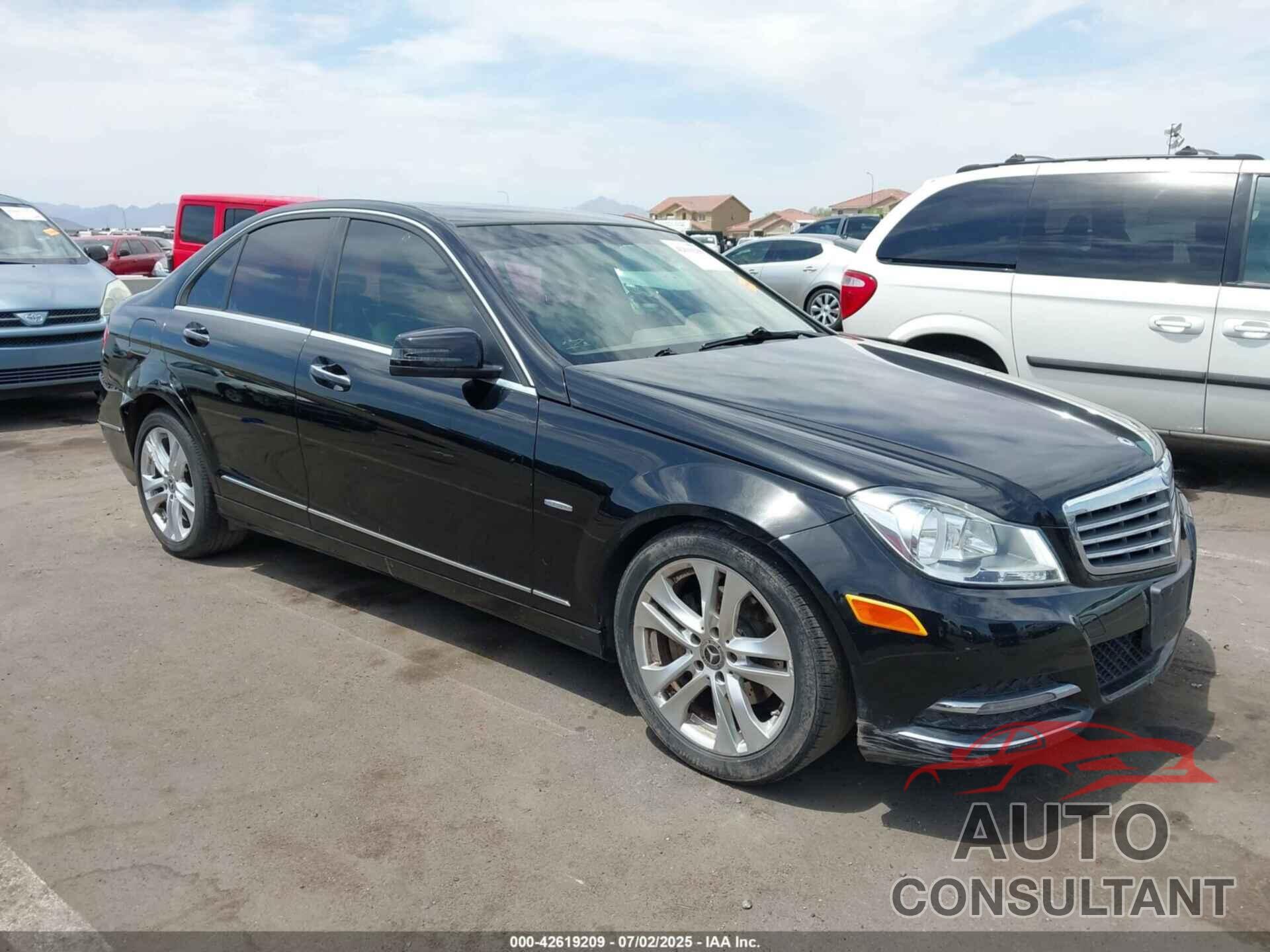MERCEDES-BENZ C 250 2012 - WDDGF4HB3CR221172