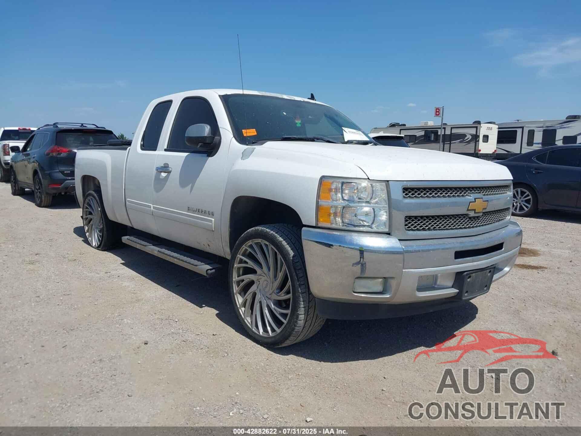 CHEVROLET SILVERADO 1500 2012 - 1GCRCSE01CZ169429