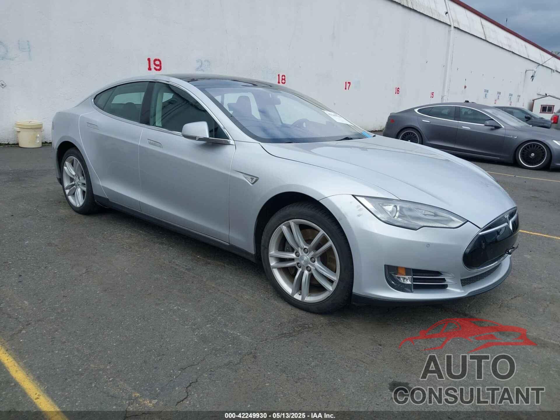 TESLA MODEL S 2014 - 5YJSA1S13EFP53662