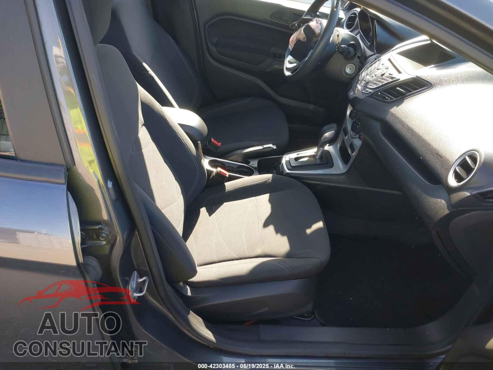 FORD FIESTA 2019 - 3FADP4EJ5KM118881