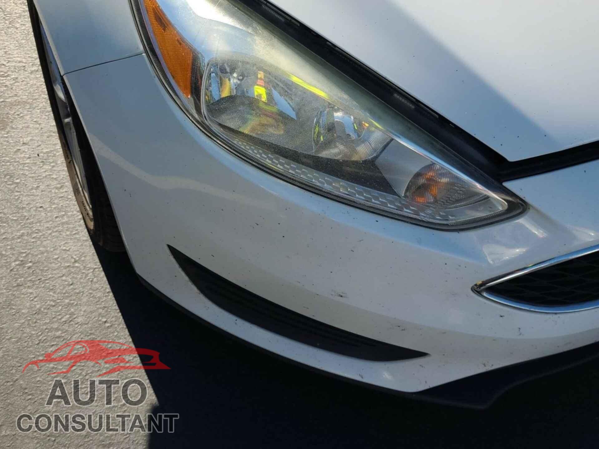 FORD FOCUS 2017 - 1FADP3F29HL206151