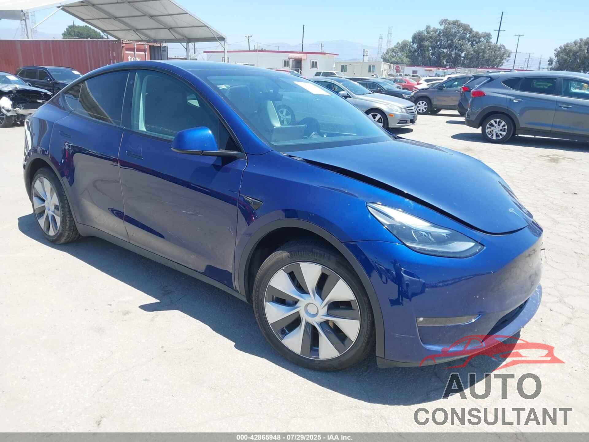 TESLA MODEL Y 2023 - 7SAYGAEE4PF636380