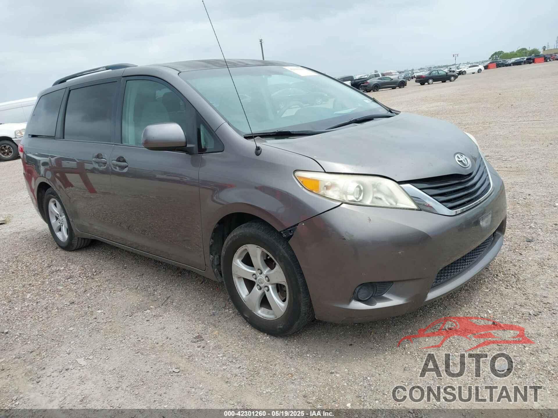 TOYOTA SIENNA 2011 - 5TDKK3DC7BS123156