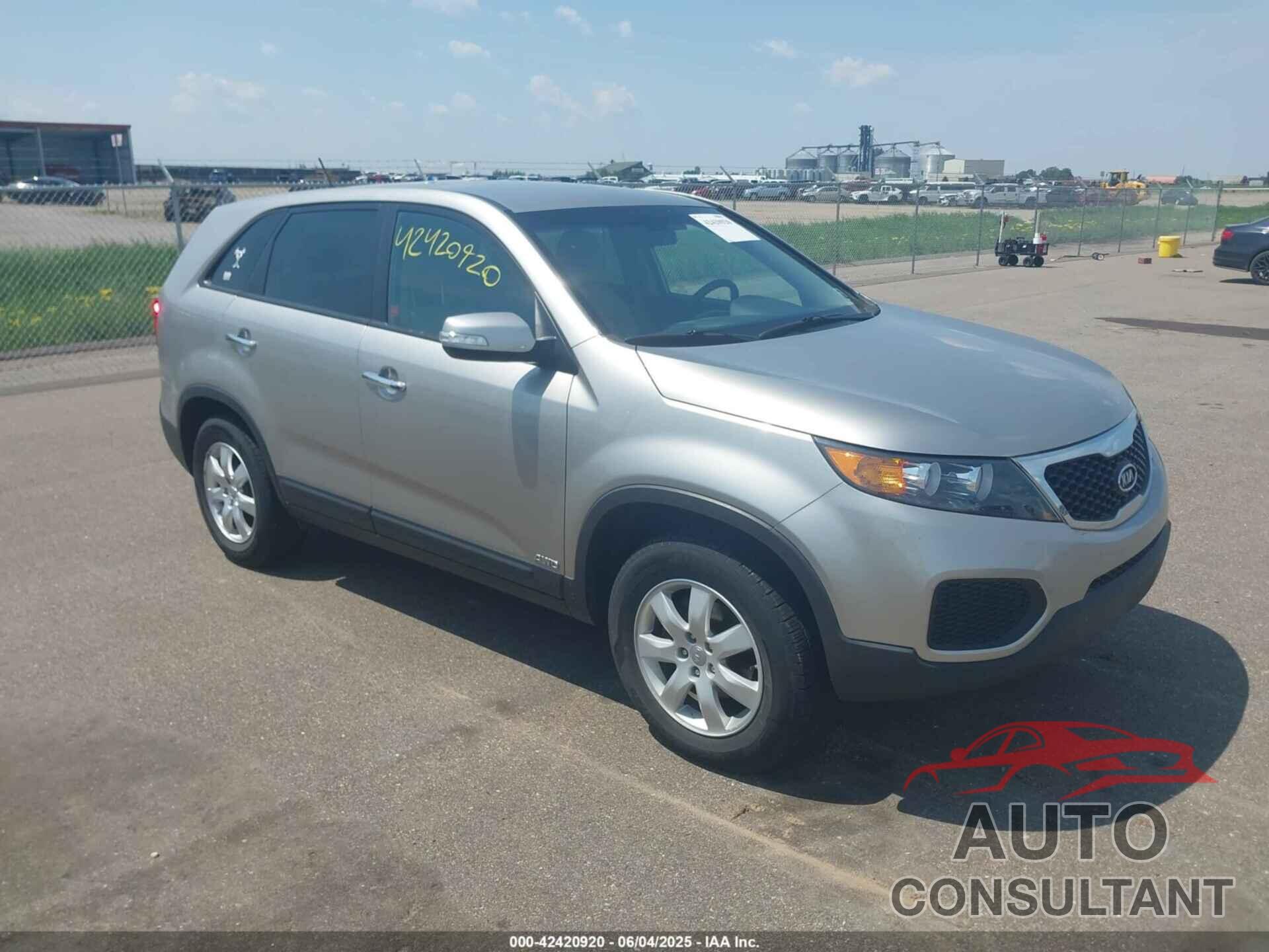 KIA SORENTO 2013 - 5XYKTCA62DG422033