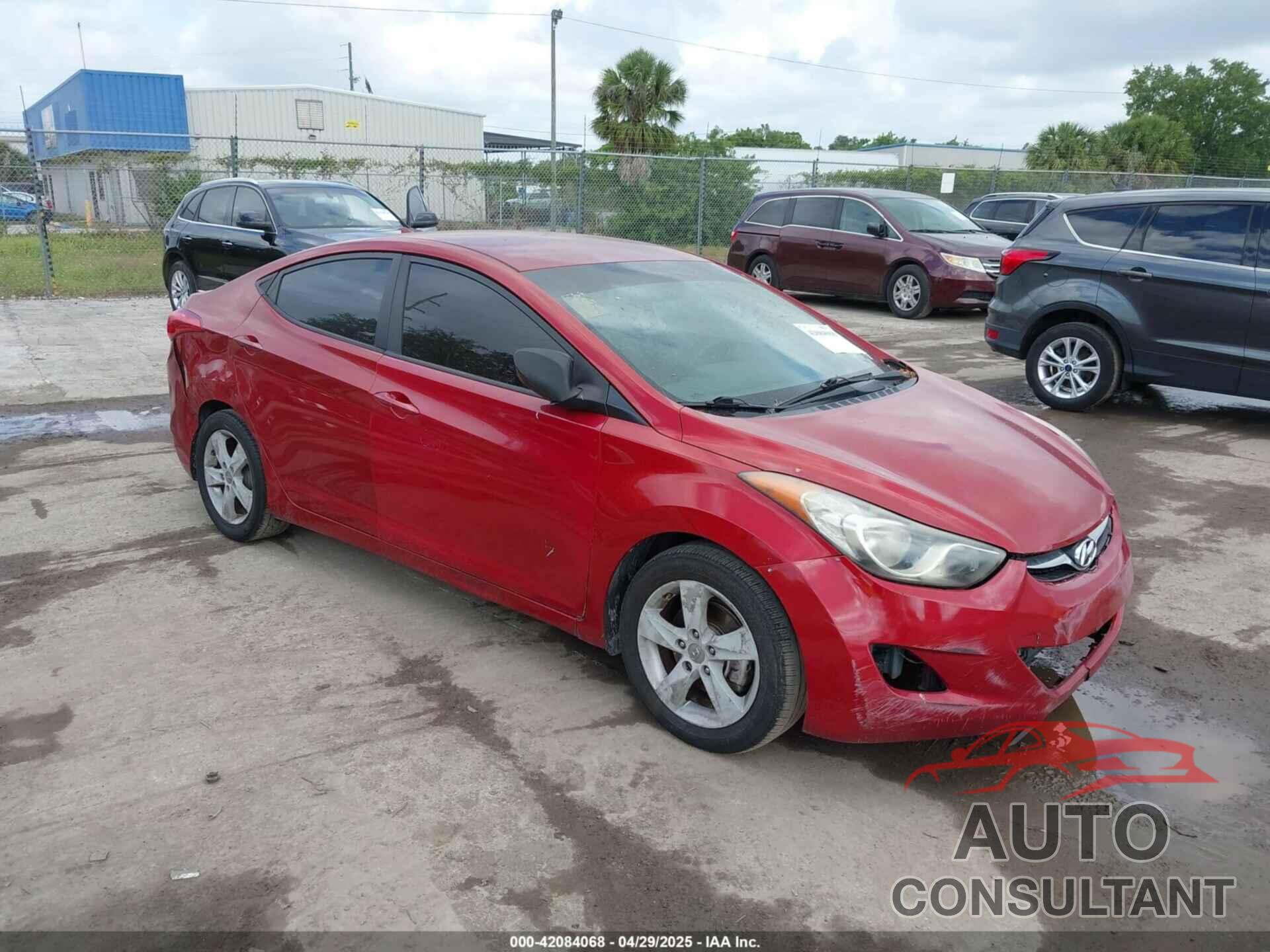 HYUNDAI ELANTRA 2013 - KMHDH4AE2DU864814