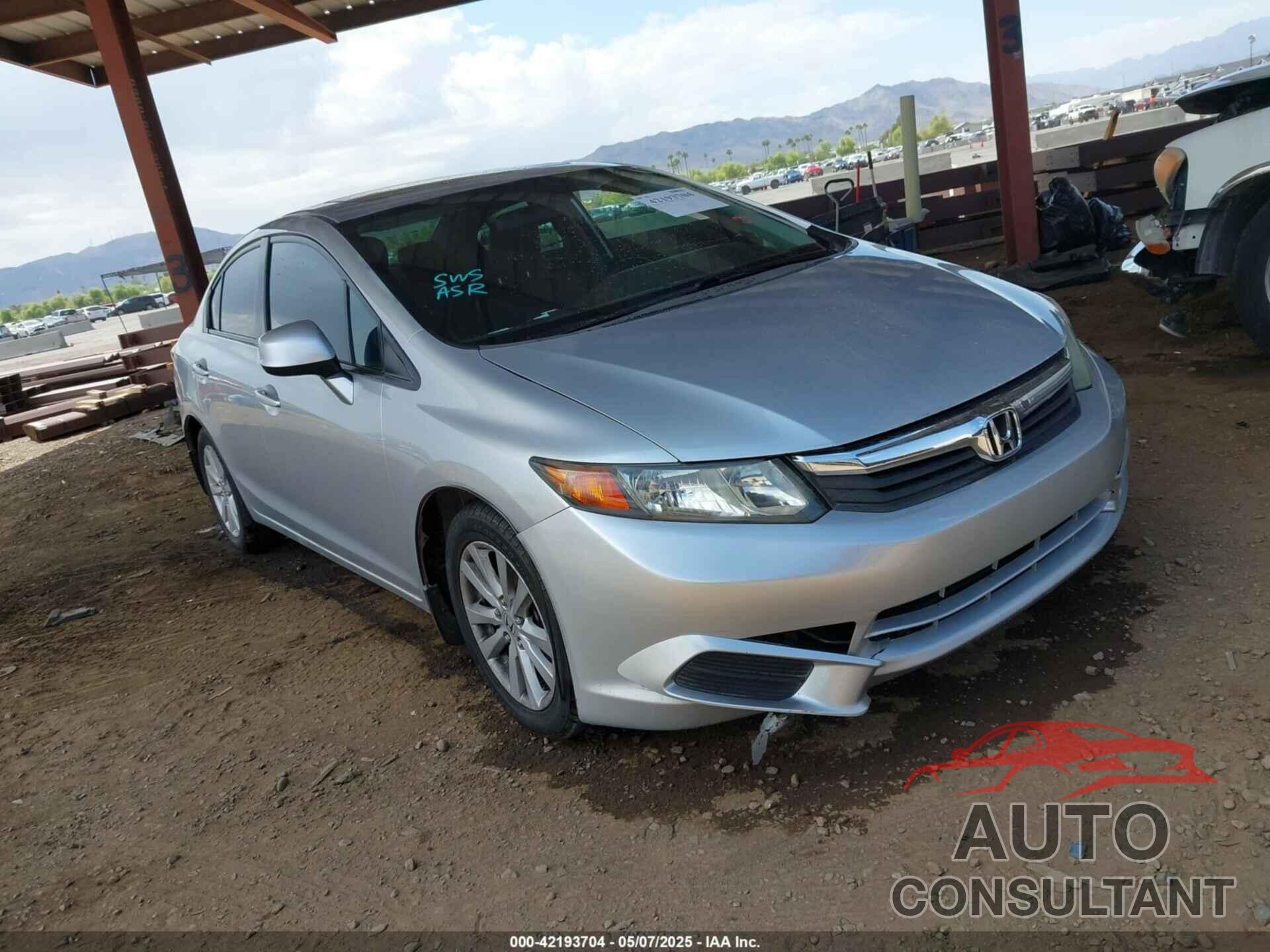 HONDA CIVIC 2012 - 2HGFB2F82CH522594