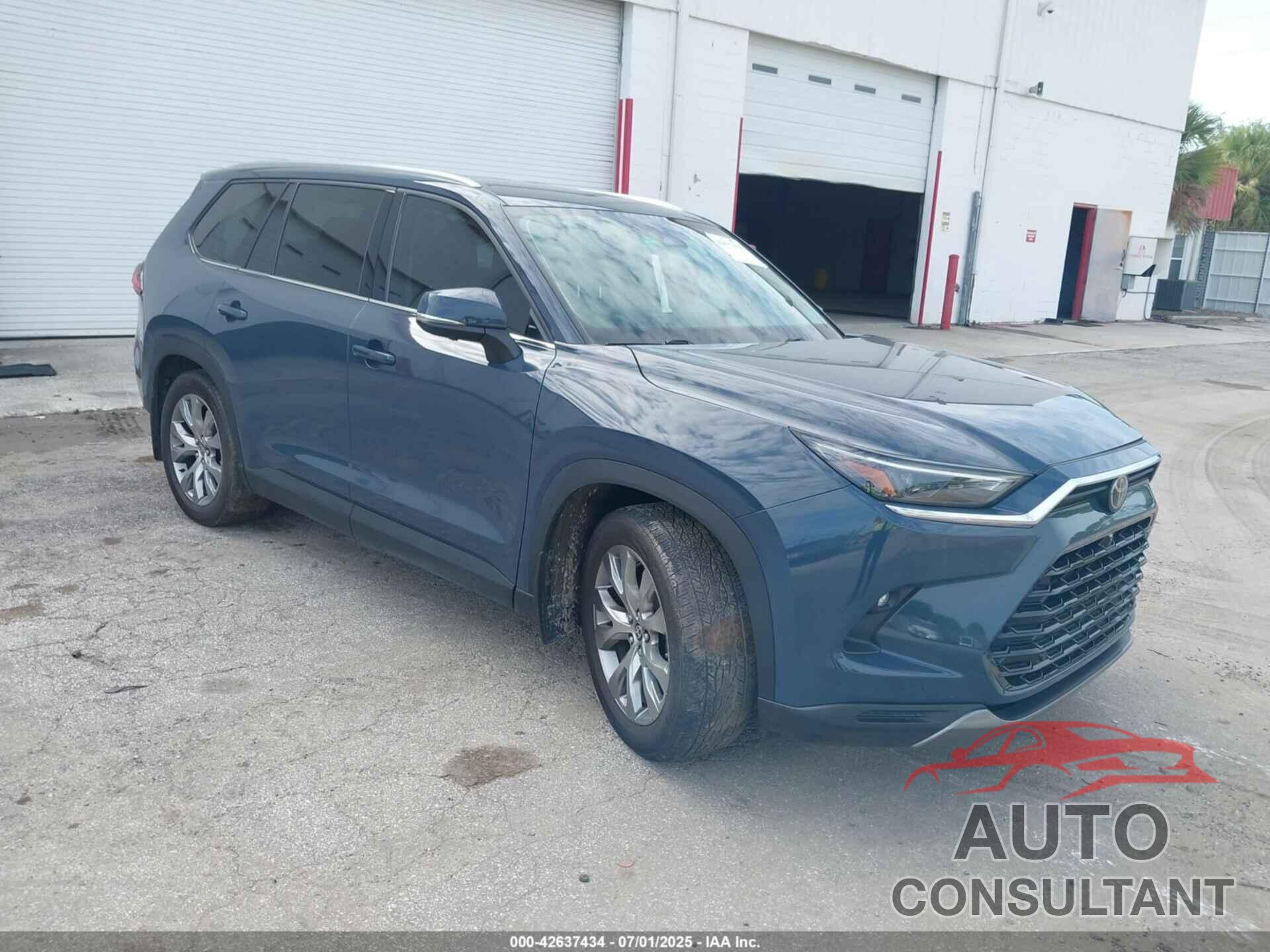 TOYOTA GRAND HIGHLANDER 2024 - 5TDAAAA55RS005612