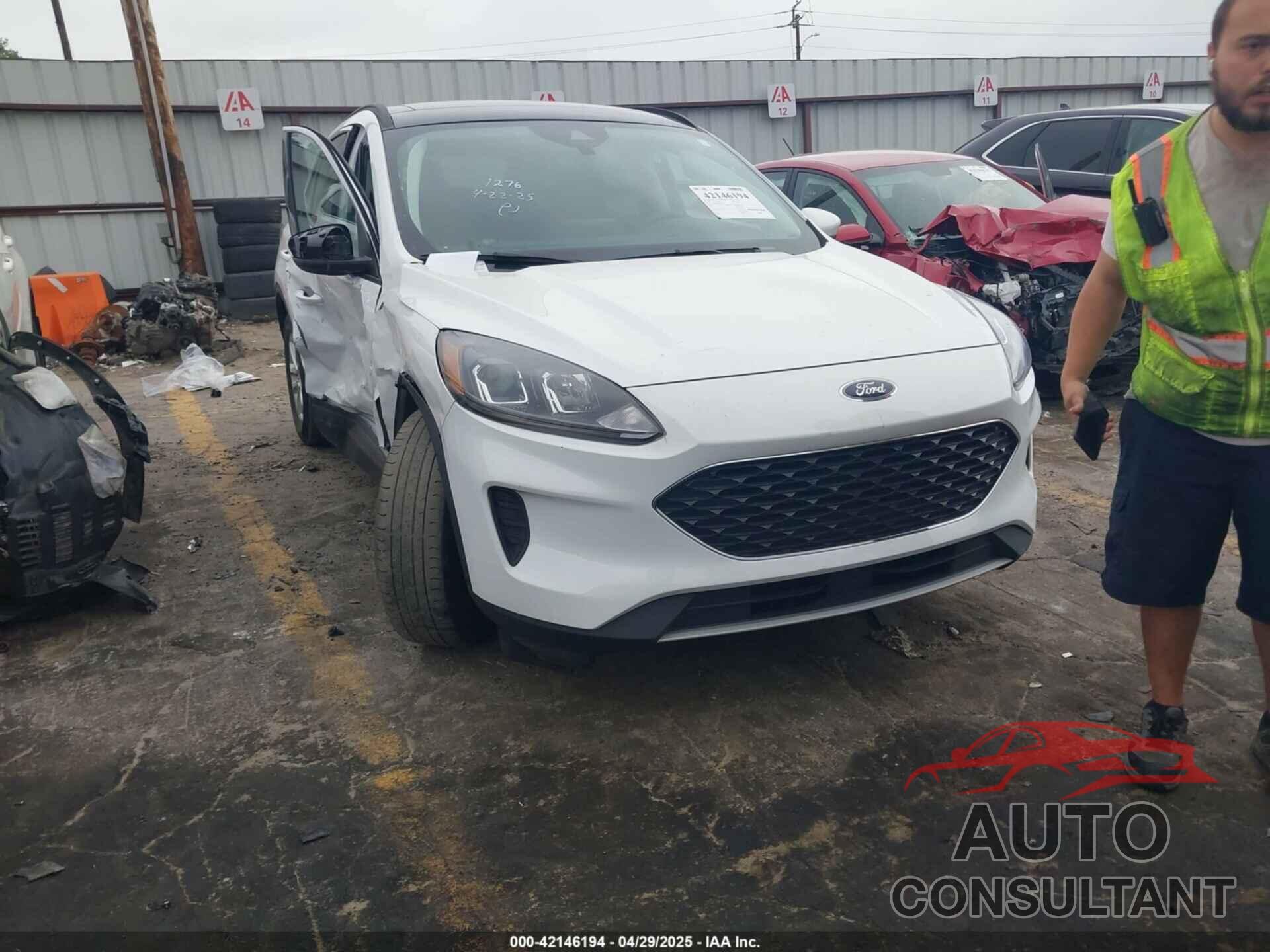 FORD ESCAPE 2021 - 1FMCU0G60MUB10259