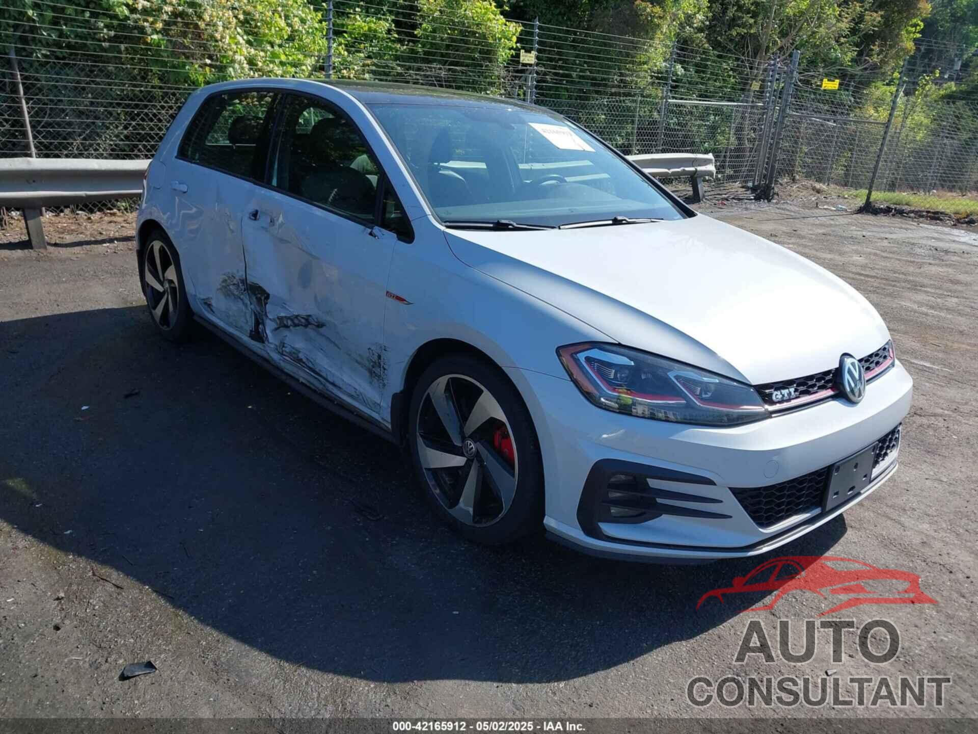VOLKSWAGEN GOLF GTI 2018 - 3VW447AU3JM255804