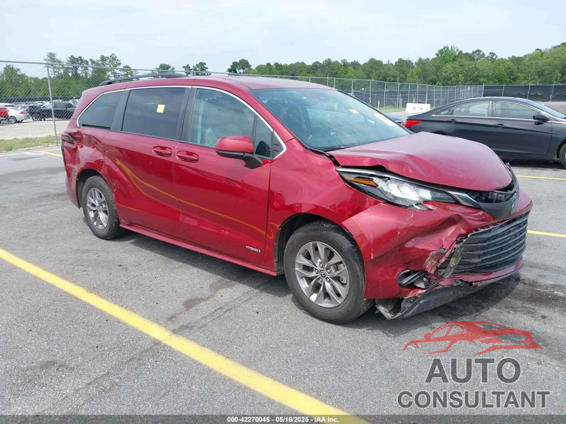 TOYOTA SIENNA 2021 - 5TDKRKEC6MS043676