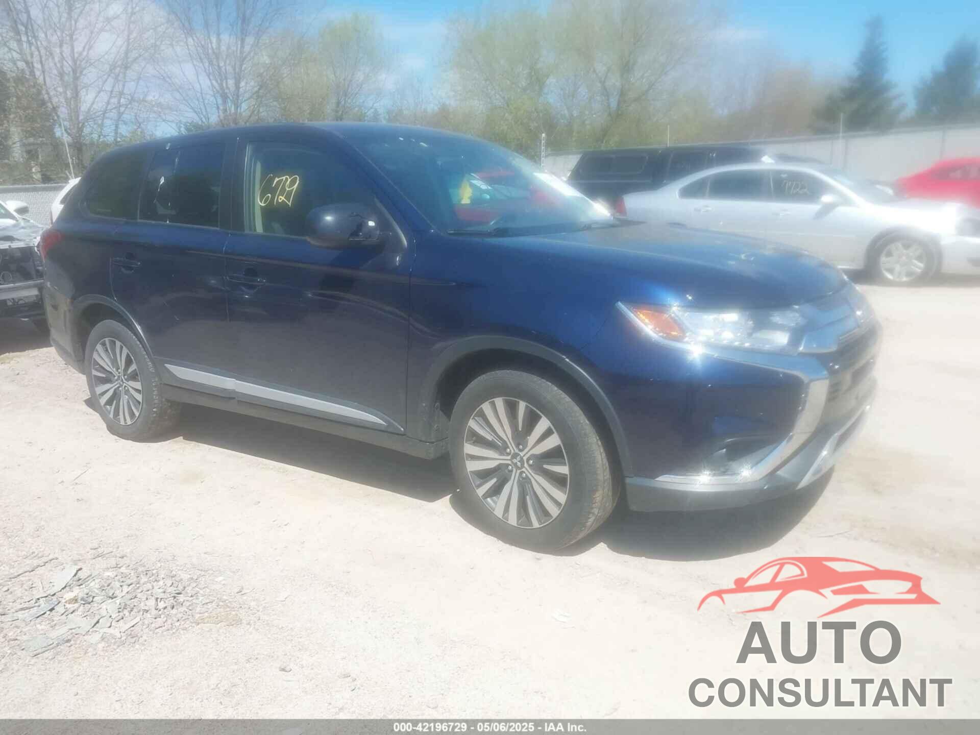 MITSUBISHI OUTLANDER 2019 - JA4AD2A3XKZ038437