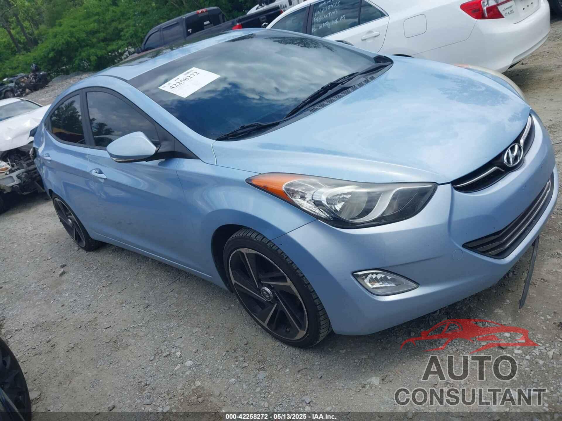 HYUNDAI ELANTRA 2012 - KMHDH4AE0CU203488