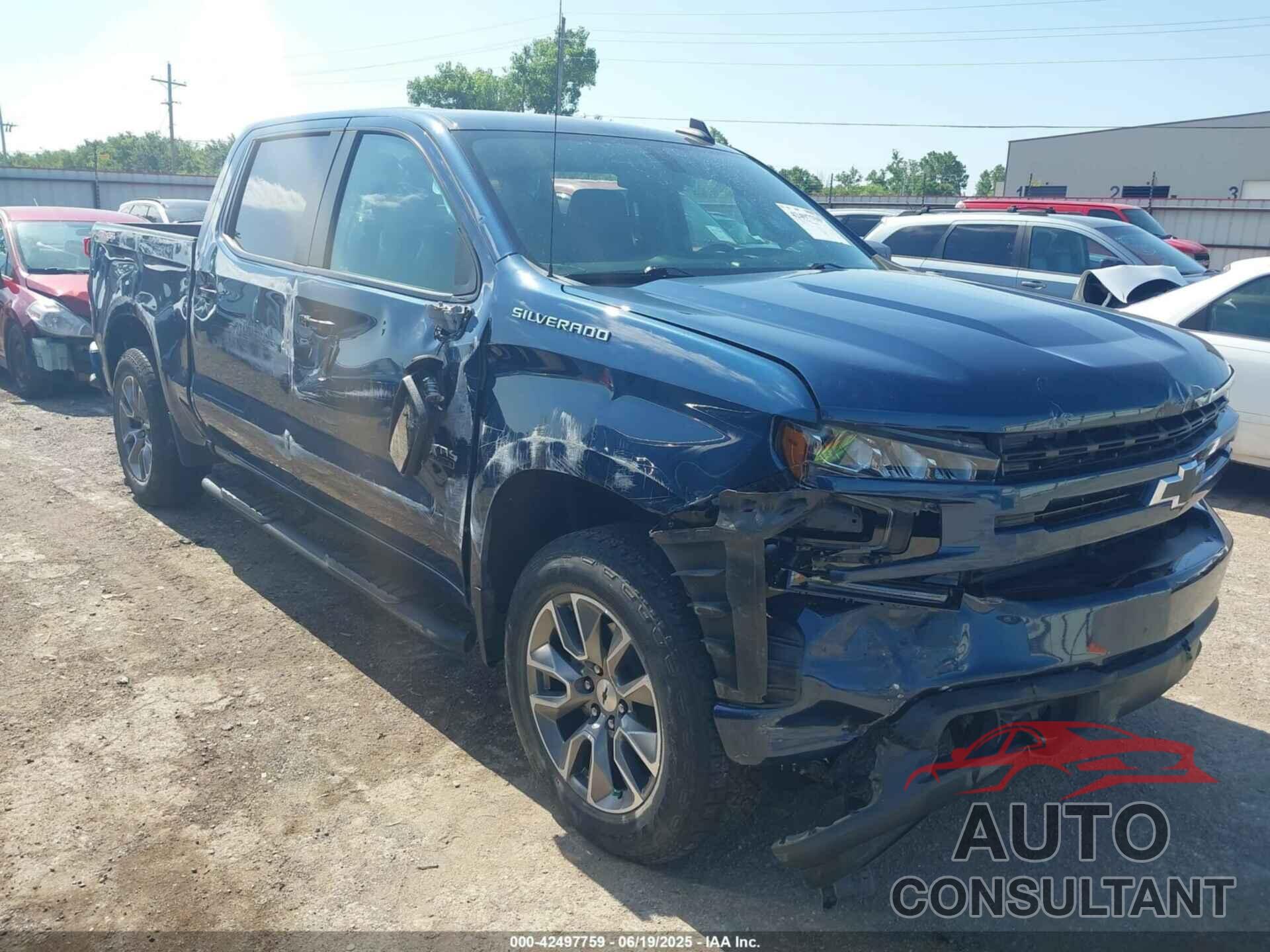 CHEVROLET SILVERADO 1500 2021 - 1GCUYEED4MZ177915