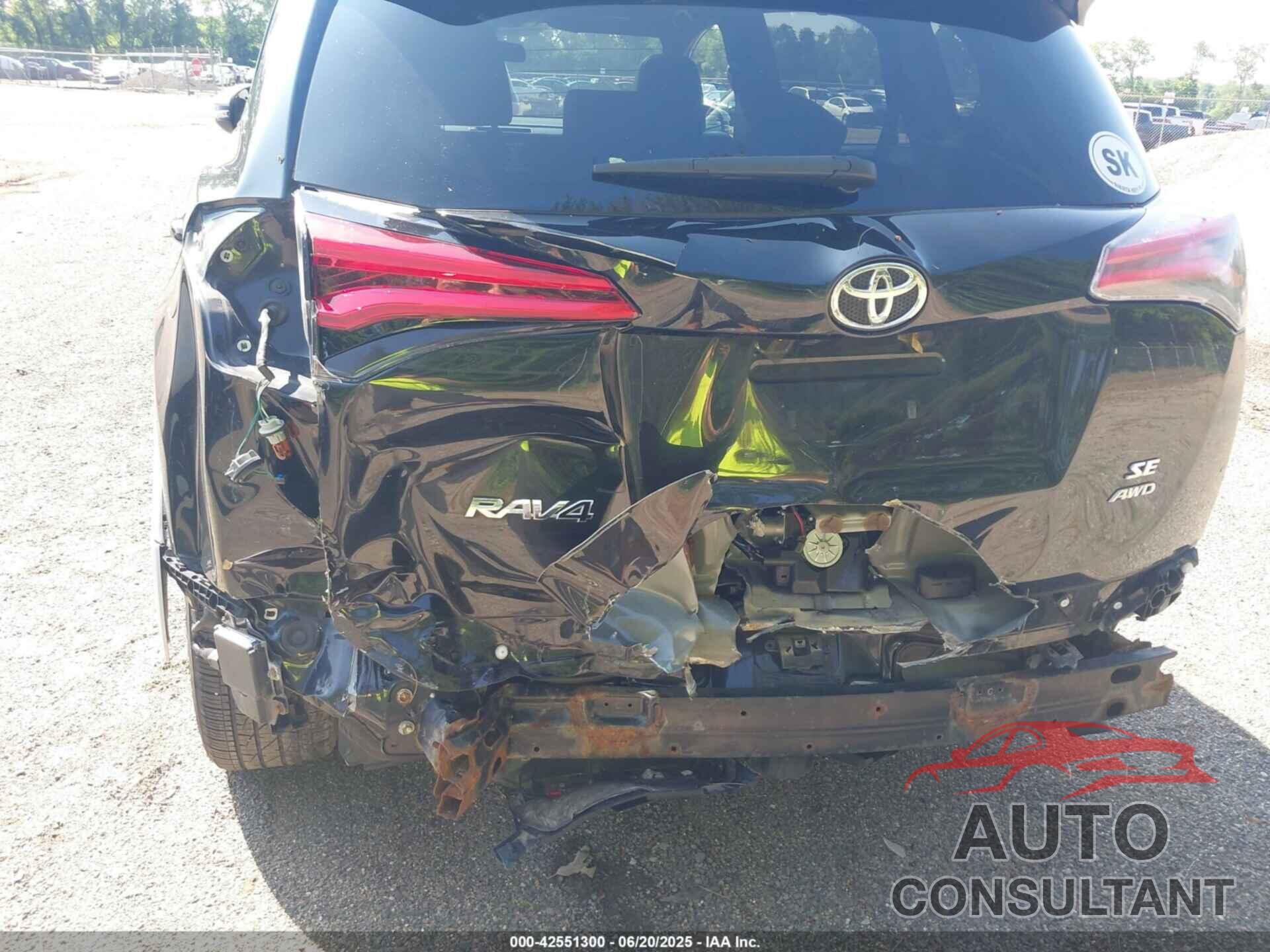 TOYOTA RAV4 2016 - JTMJFREV2GJ089599