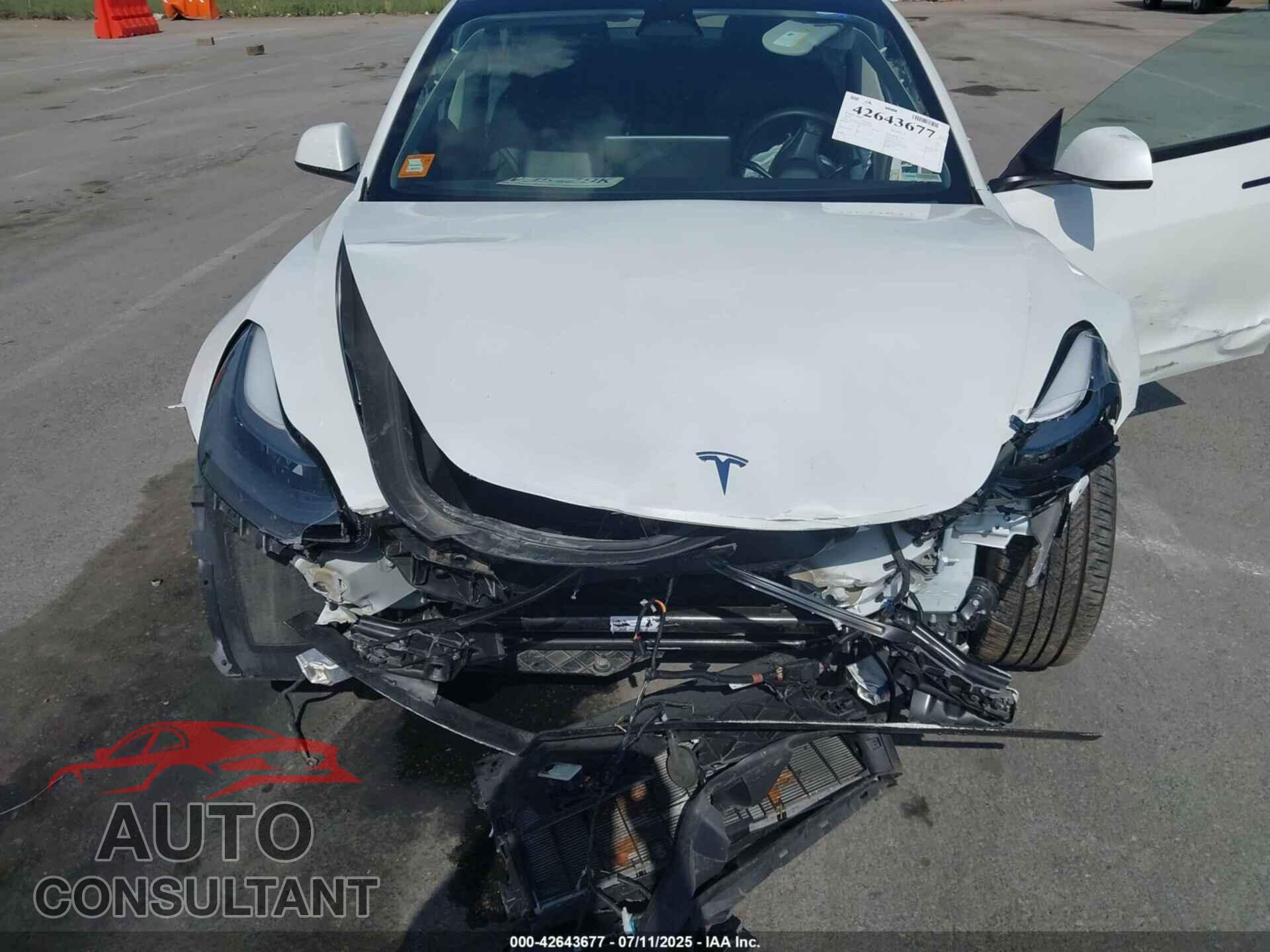 TESLA MODEL 3 2023 - 5YJ3E1EAXPF653355