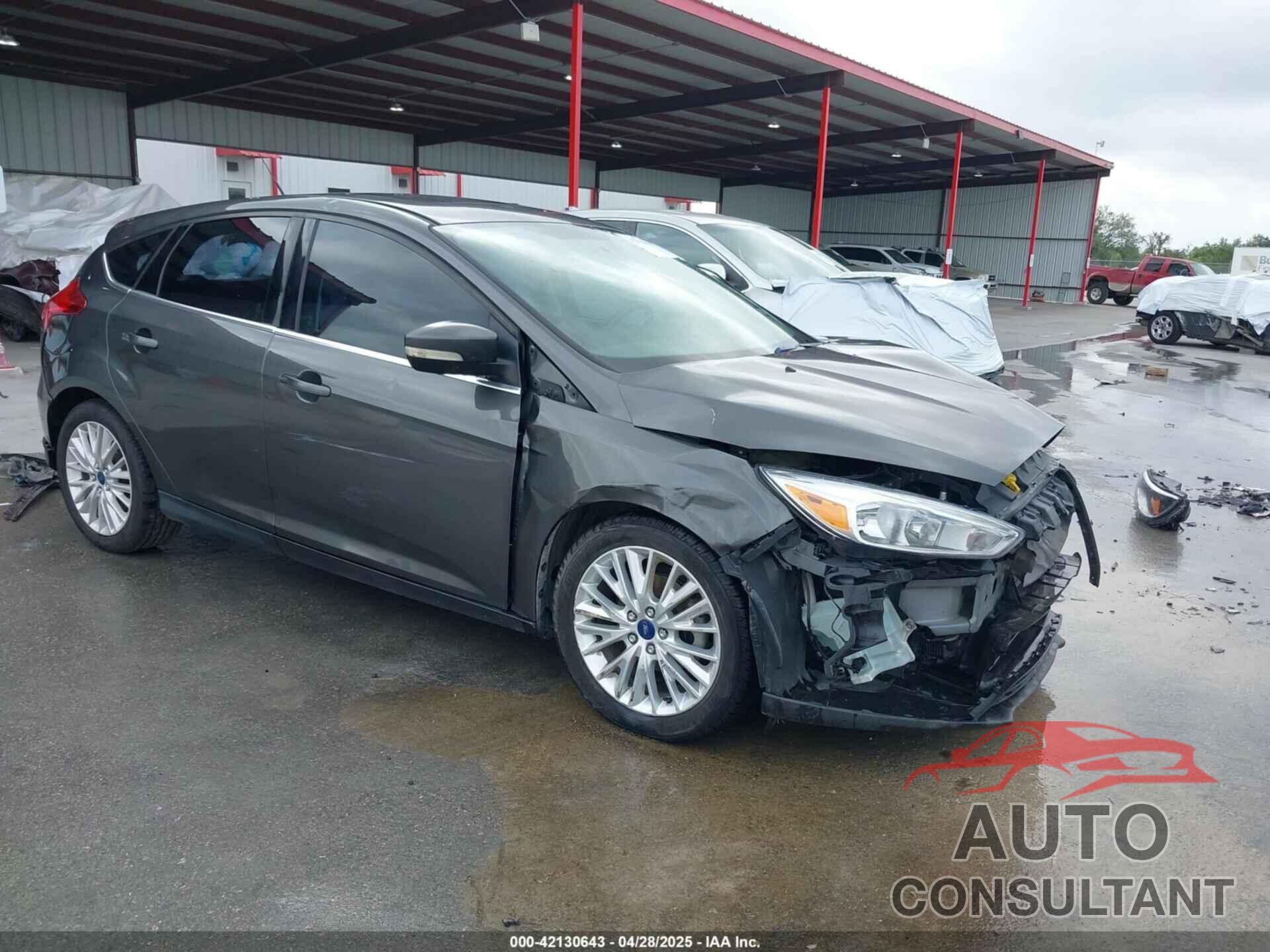 FORD FOCUS 2017 - 1FADP3N20HL210364