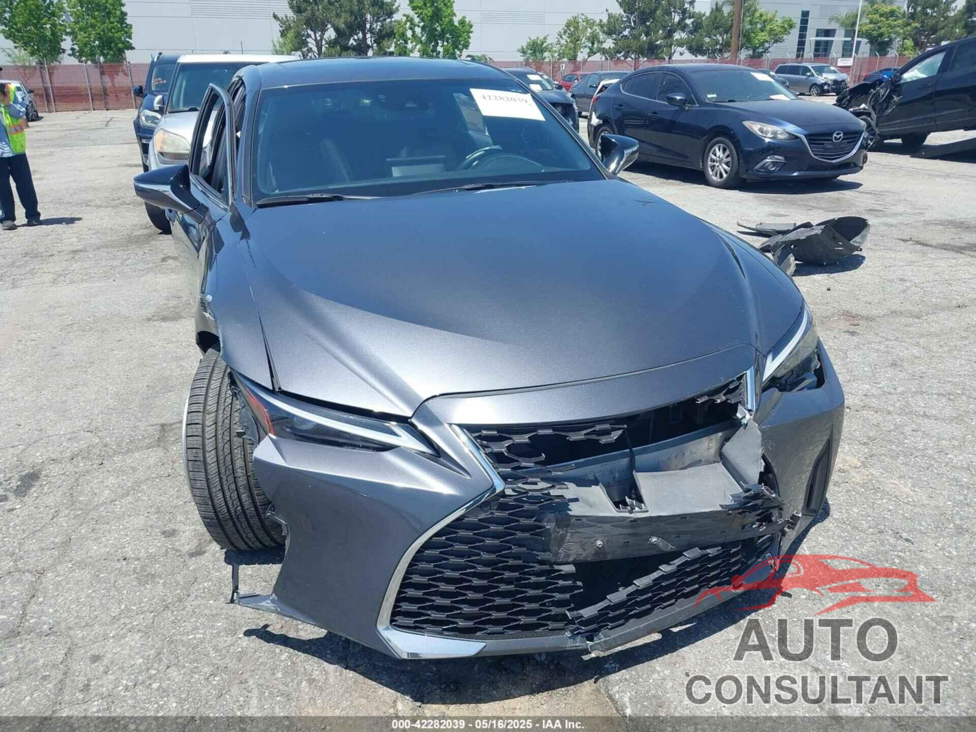LEXUS IS 300 2022 - JTHDA1D24N5118903