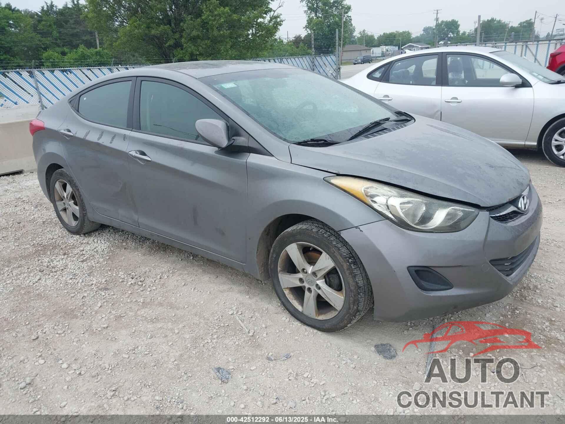 HYUNDAI ELANTRA 2013 - 5NPDH4AE3DH388605