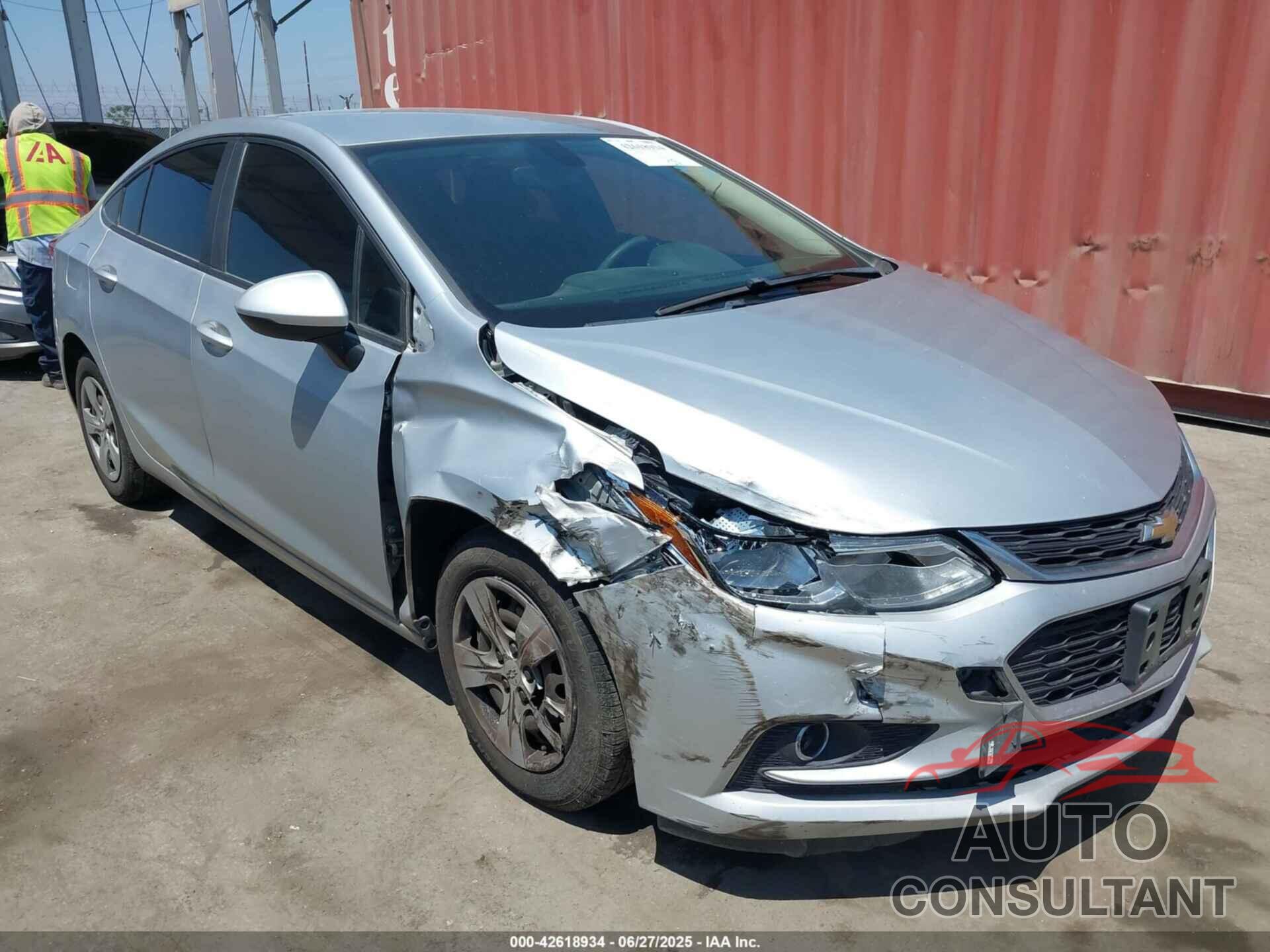 CHEVROLET CRUZE 2018 - 1G1BC5SM6J7182575