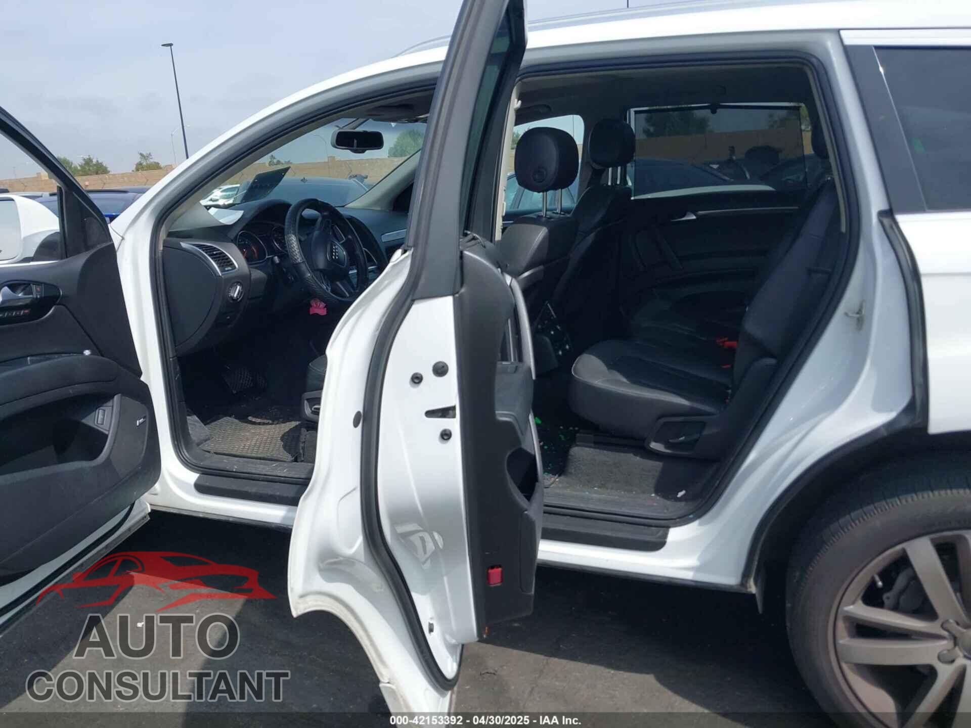 AUDI Q7 2010 - WA1LMAFE9AD001663