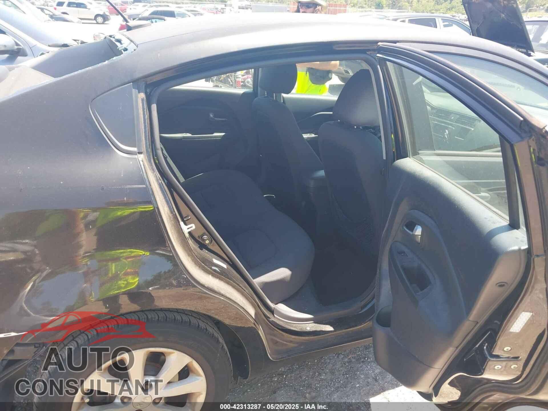 KIA RIO 2013 - KNADN4A32D6119638