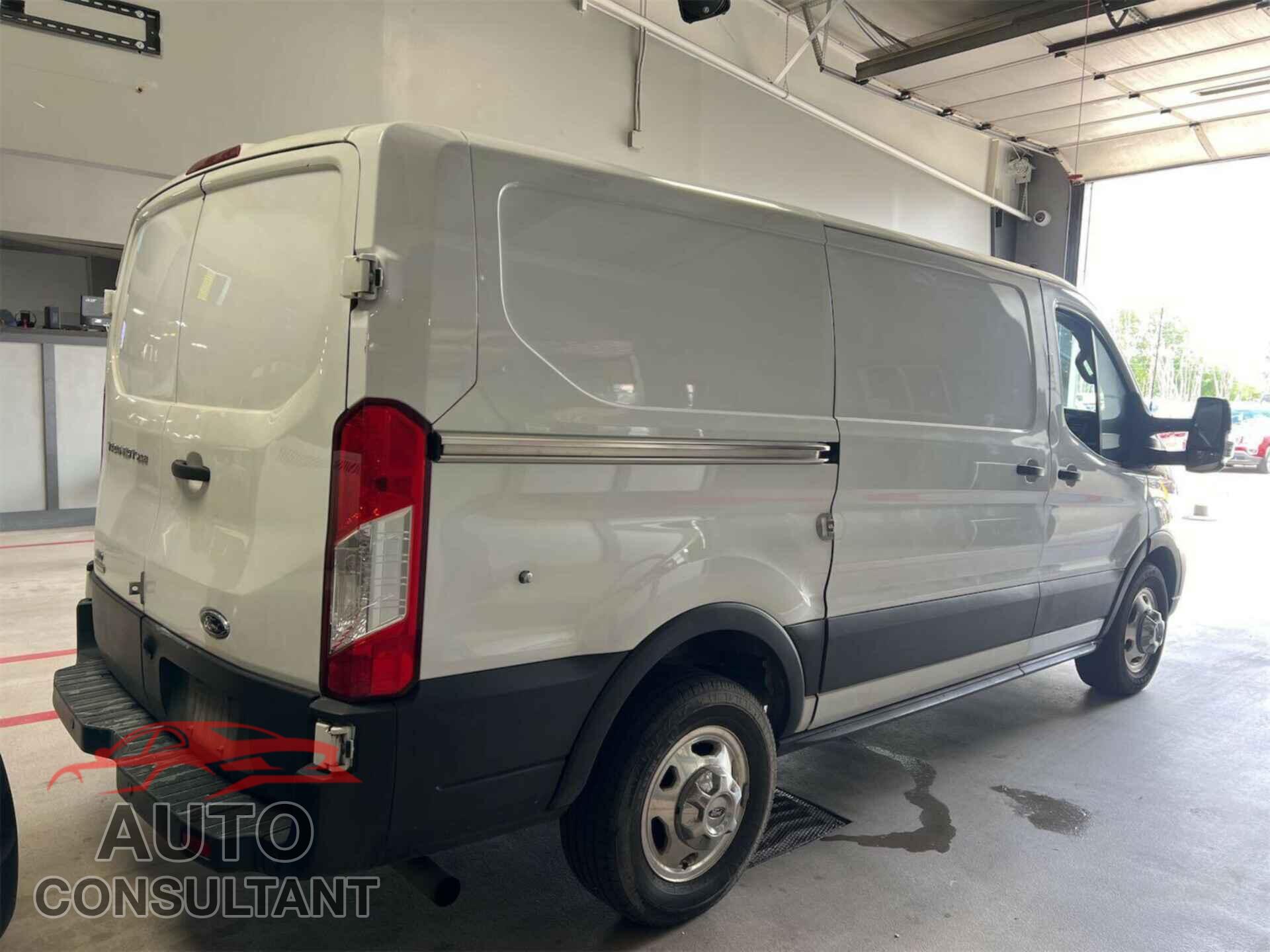 FORD TRANSIT-250 2020 - 1FTBR2YG5LKA32432