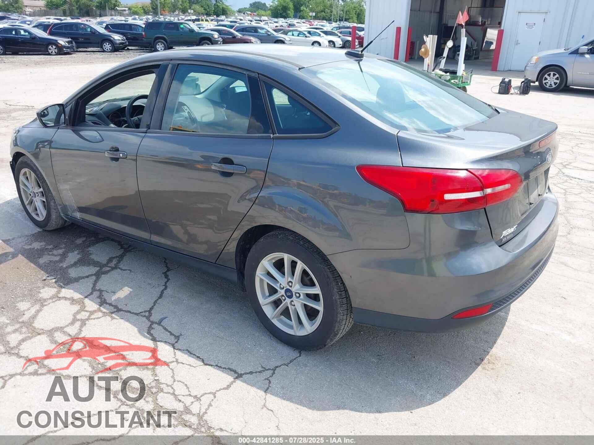 FORD FOCUS 2018 - 1FADP3F29JL257137