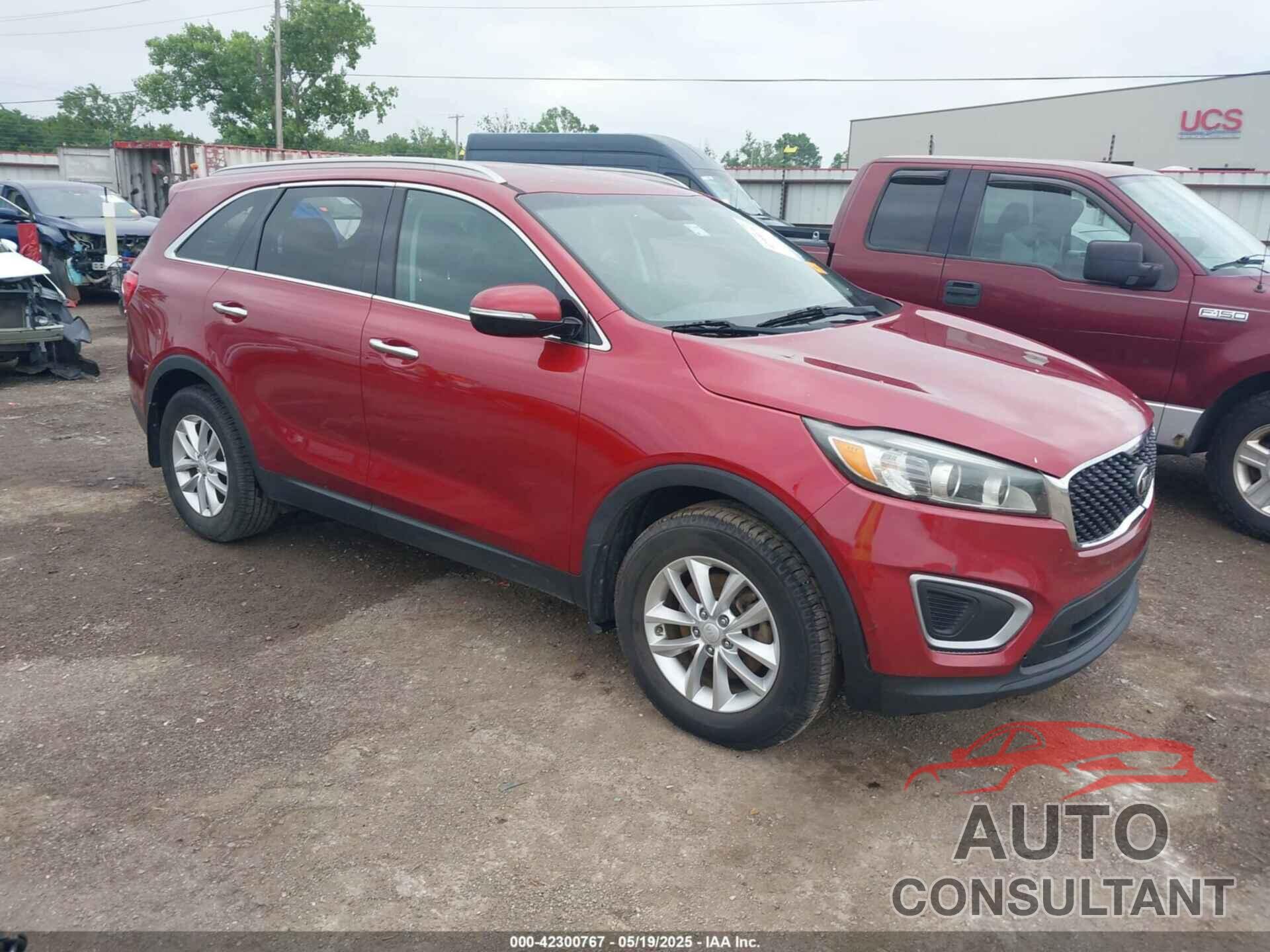 KIA SORENTO 2017 - 5XYPG4A33HG234875