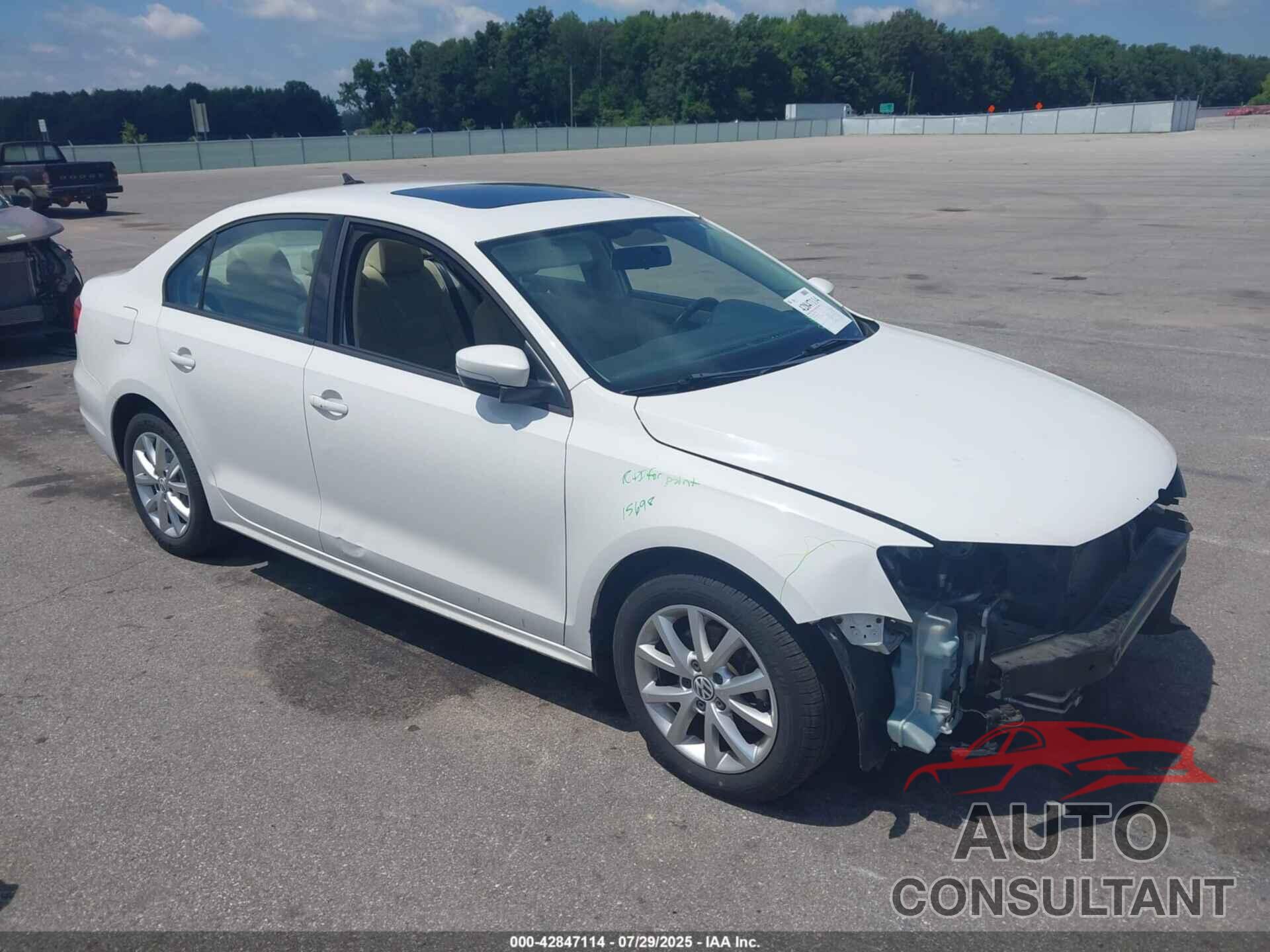 VOLKSWAGEN JETTA 2011 - 3VWDX7AJ5BM333868