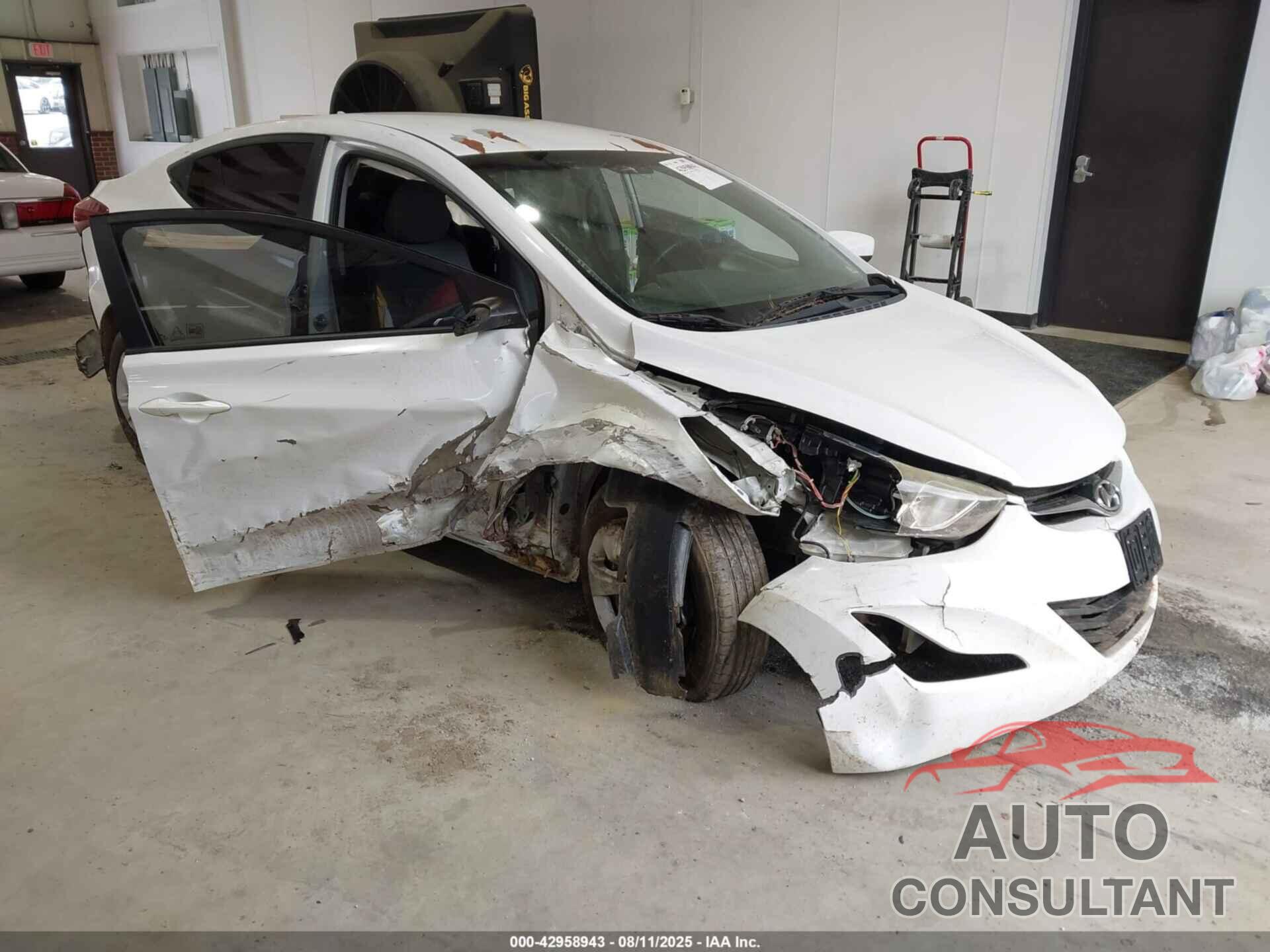 HYUNDAI ELANTRA 2016 - 5NPDH4AE9GH692364