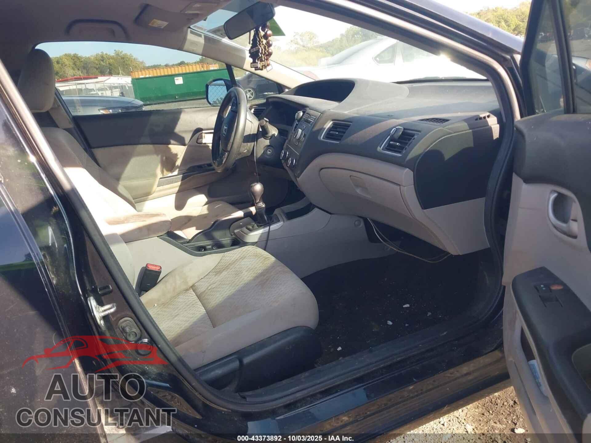 HONDA CIVIC 2015 - 19XFB2E59FE005783