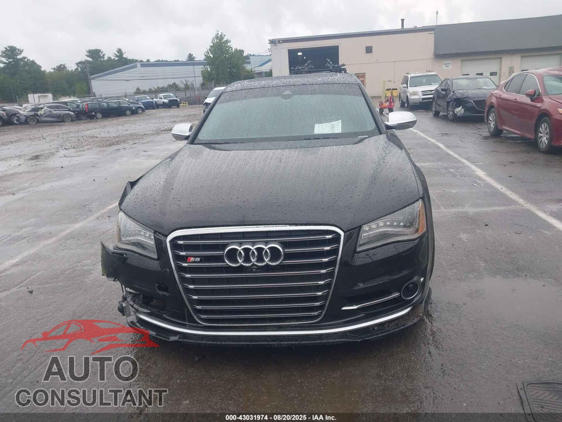 AUDI S8 2013 - WAUD2AFD4DN033777