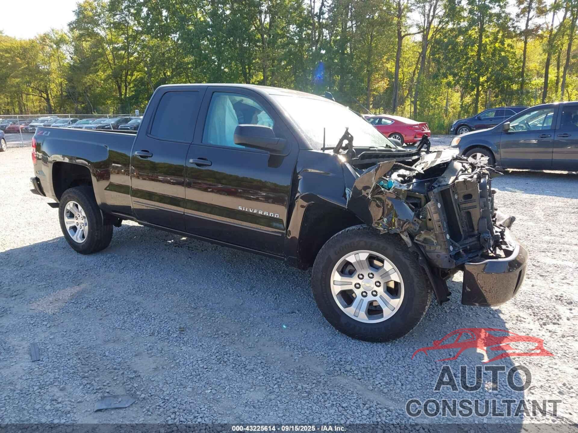CHEVROLET SILVERADO 1500 2018 - 1GCVKREC2JZ211849