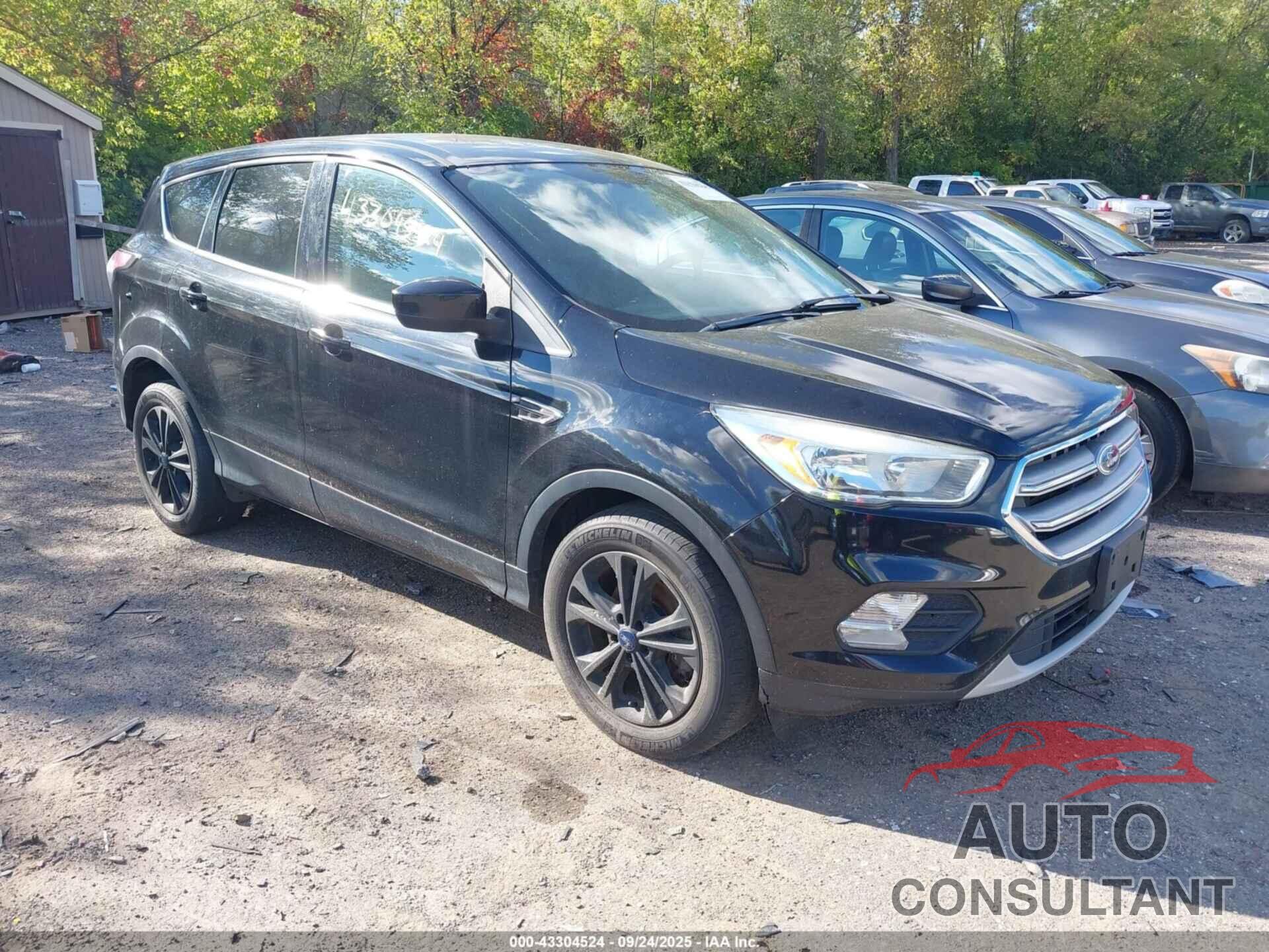 FORD ESCAPE 2017 - 1FMCU9GD0HUA12356