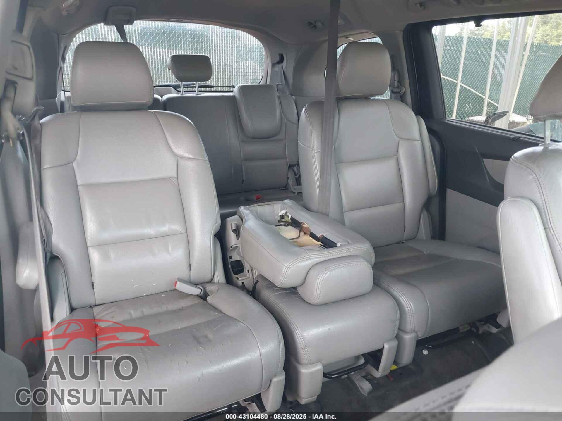 HONDA ODYSSEY 2011 - 5FNRL5H45BB074053