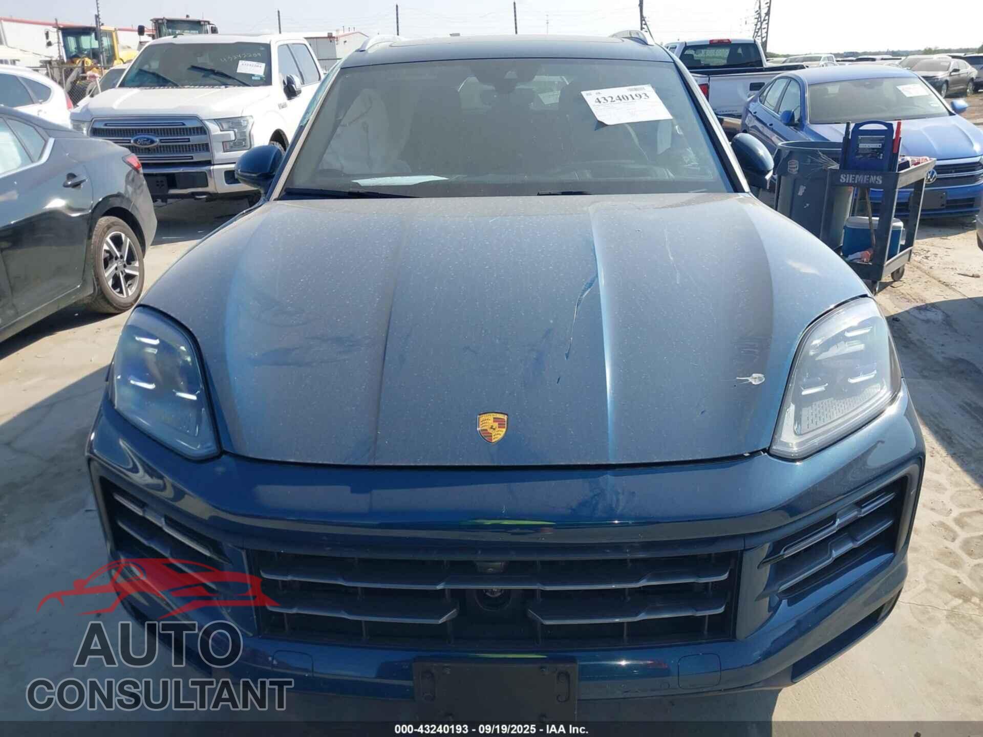 PORSCHE CAYENNE 2024 - WP1AA2AY6RDA04589