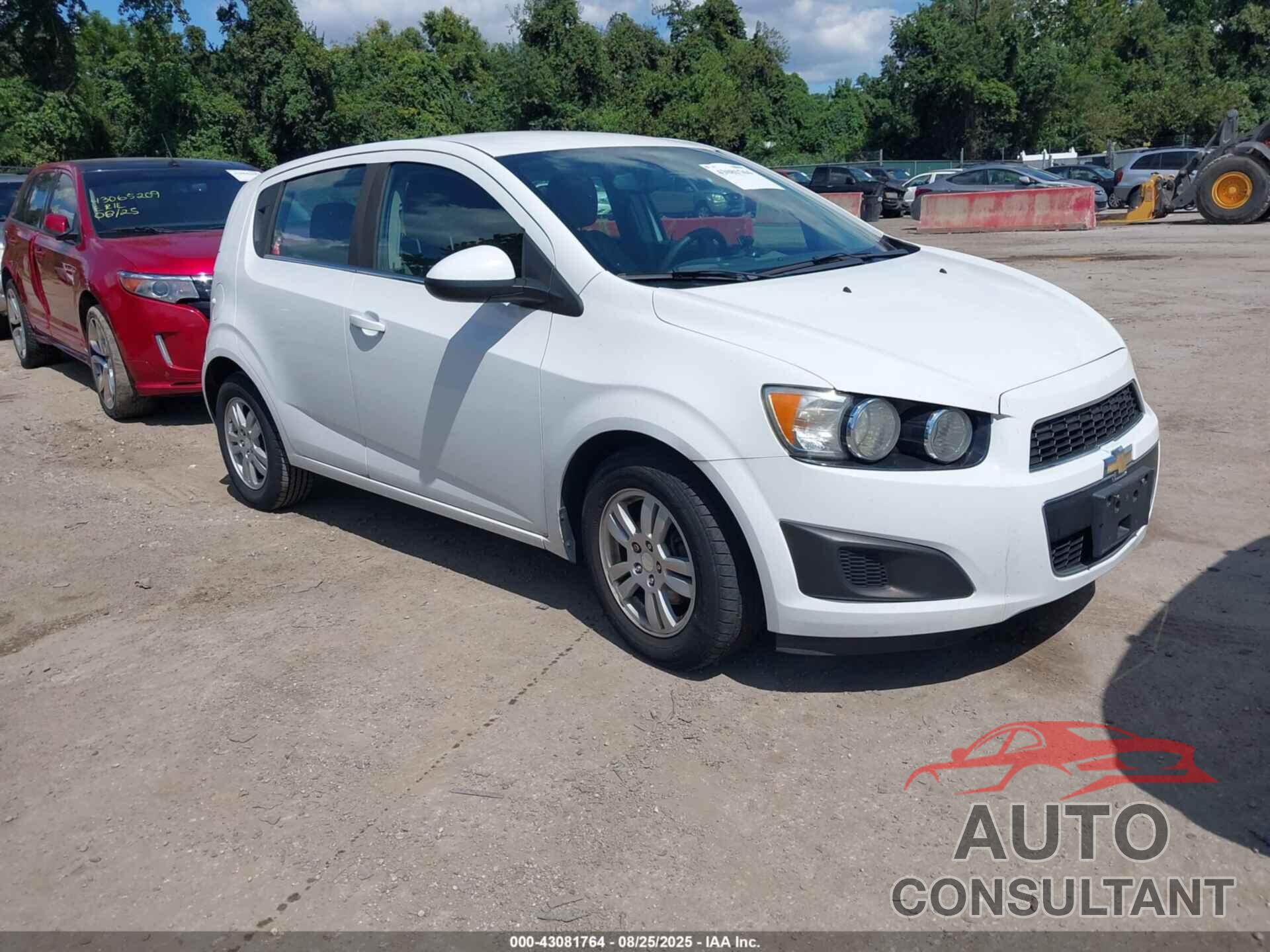 CHEVROLET SONIC 2015 - 1G1JC6SG9F4131544