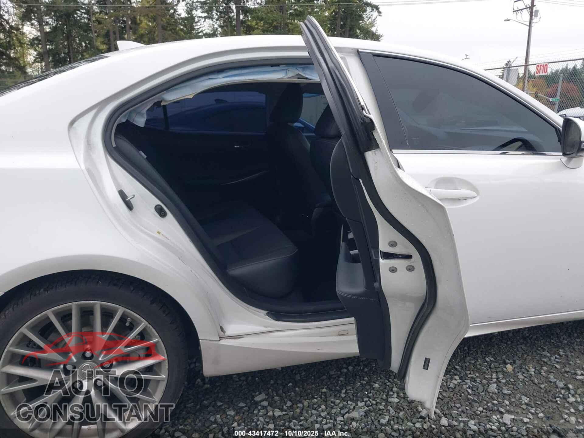 LEXUS IS 200T 2016 - JTHBA1D29G5023974