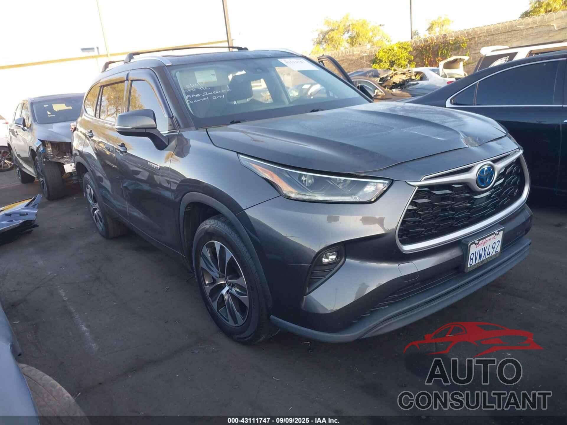 TOYOTA HIGHLANDER 2021 - 5TDGARAH6MS008658