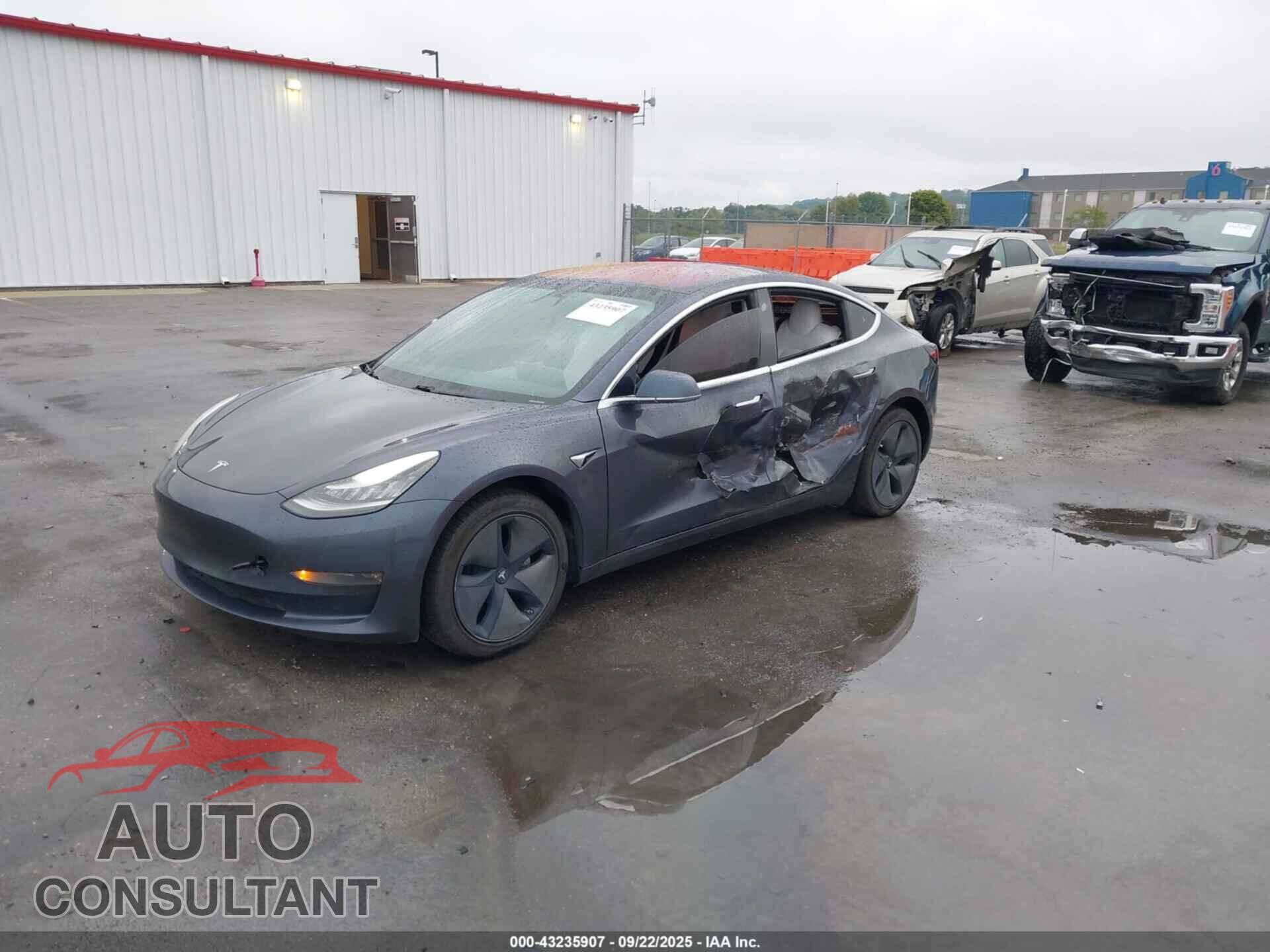 TESLA MODEL 3 2018 - 5YJ3E1EA3JF155604