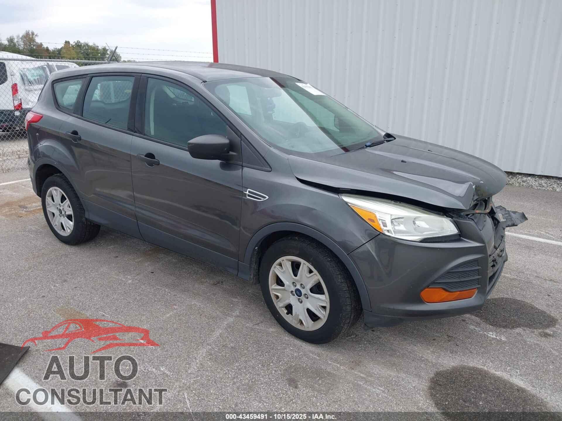 FORD ESCAPE 2015 - 1FMCU0F77FUC11540